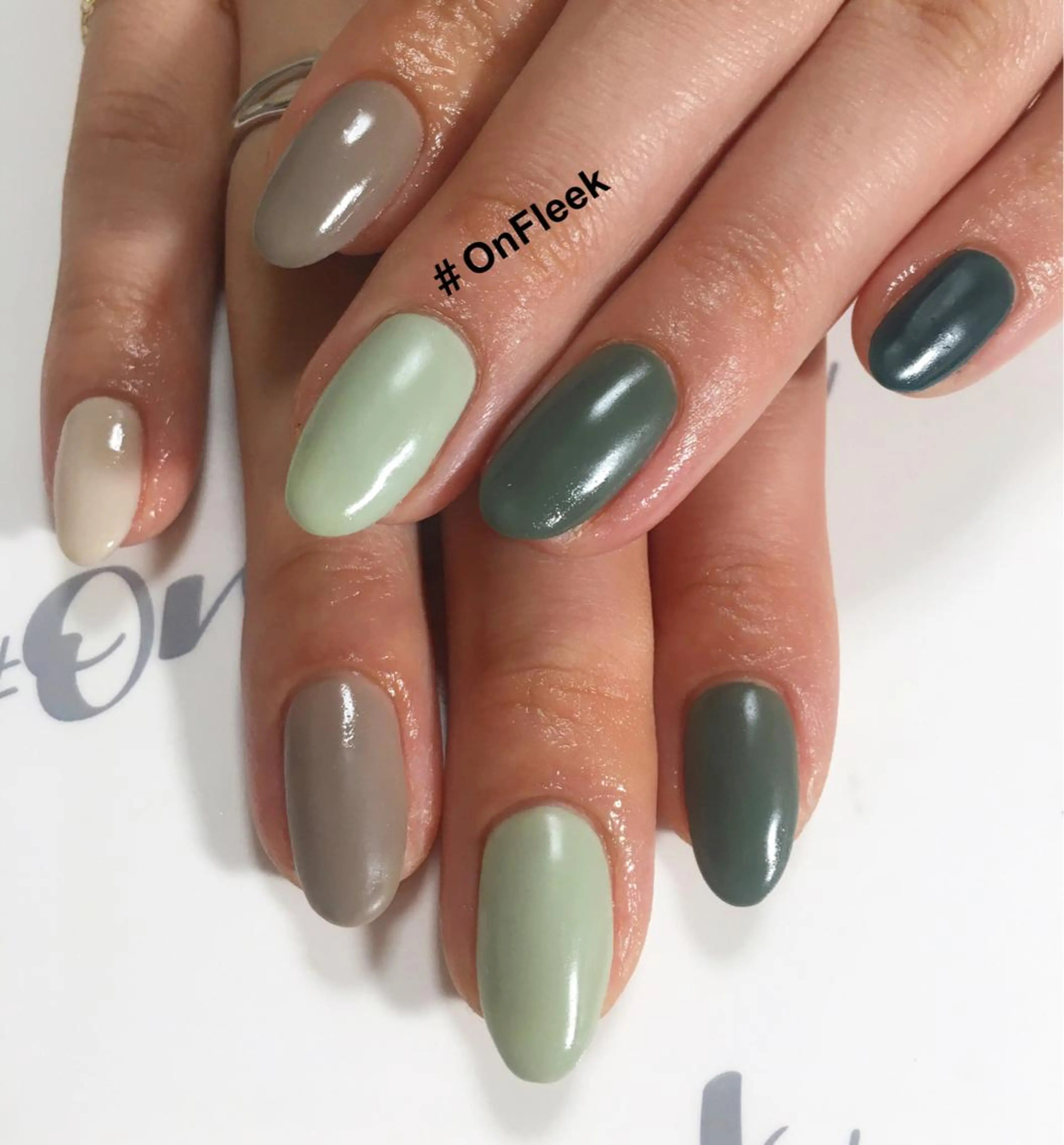 ネイル ハンドネイル NailSalon ＃OnFleekのネイルデザイン