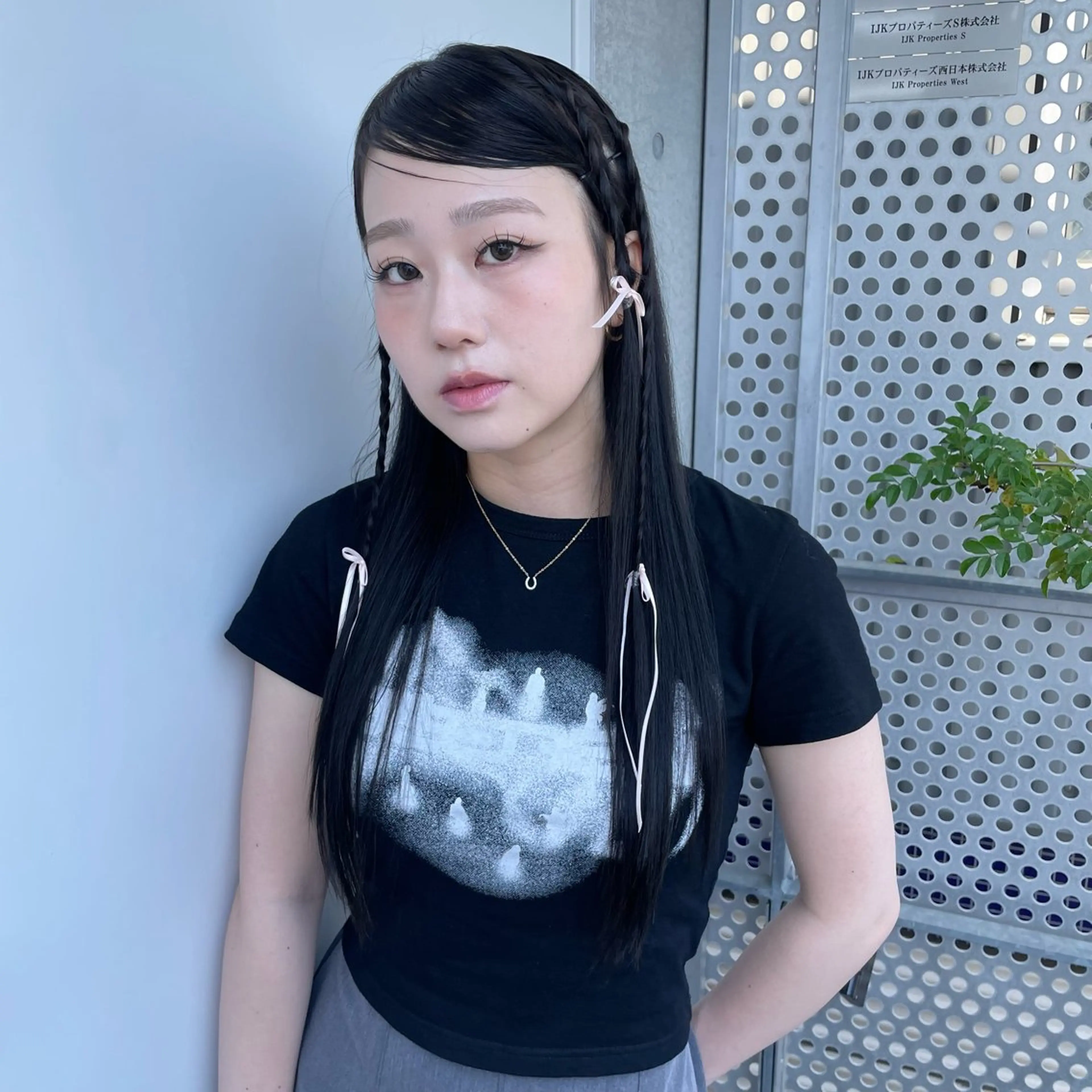 ロング カラー ヘアアレンジ ヘアセット トレンドカラー🥣／ ヘアアレンジ✩.*˚のヘアスタイル