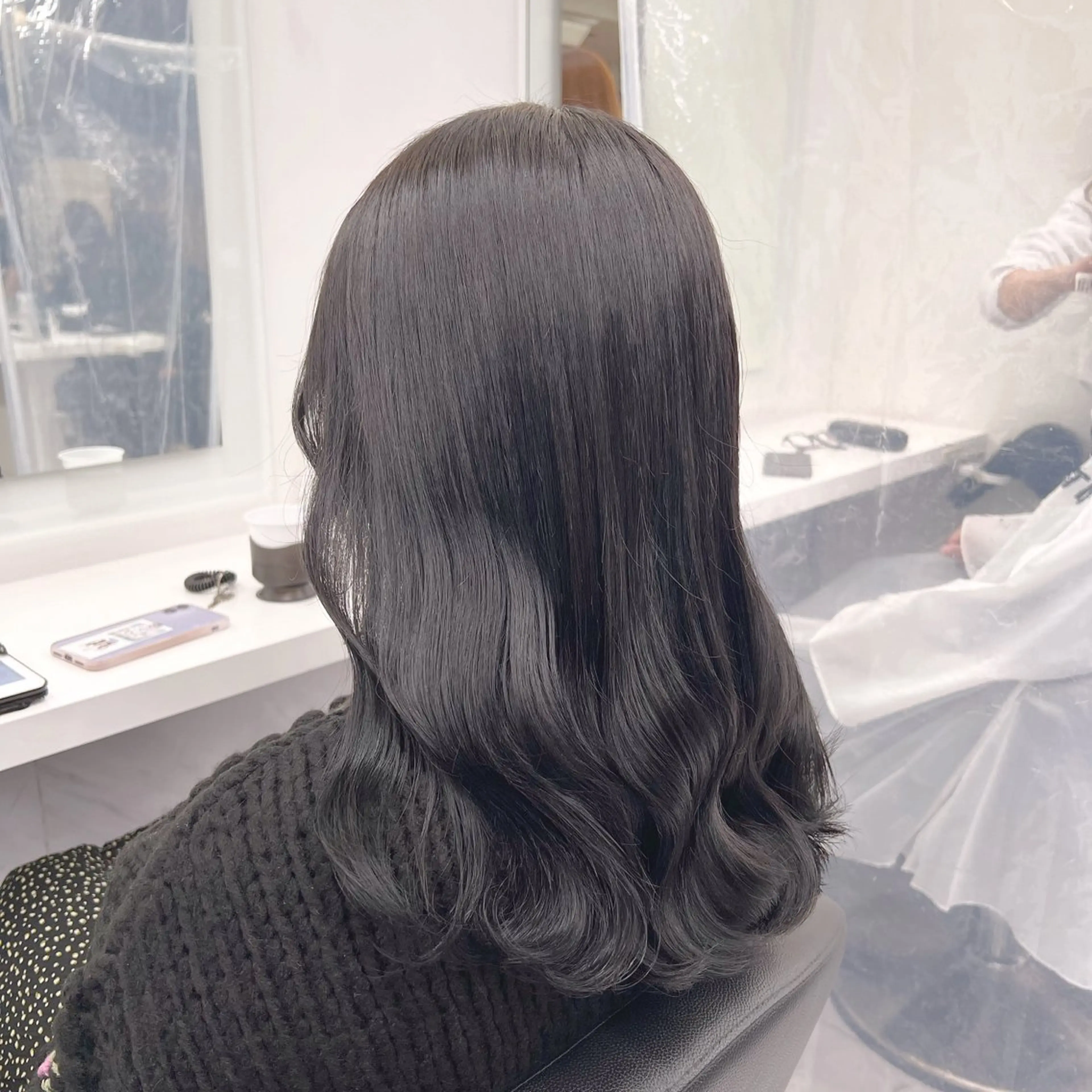 セミロング カラー ヘアアレンジ ヘアカラー トリートメント ヘッドスパ ヘアセット 韓国風ベージュ🤎 赤みなし🌿横浜🤎のヘアスタイル