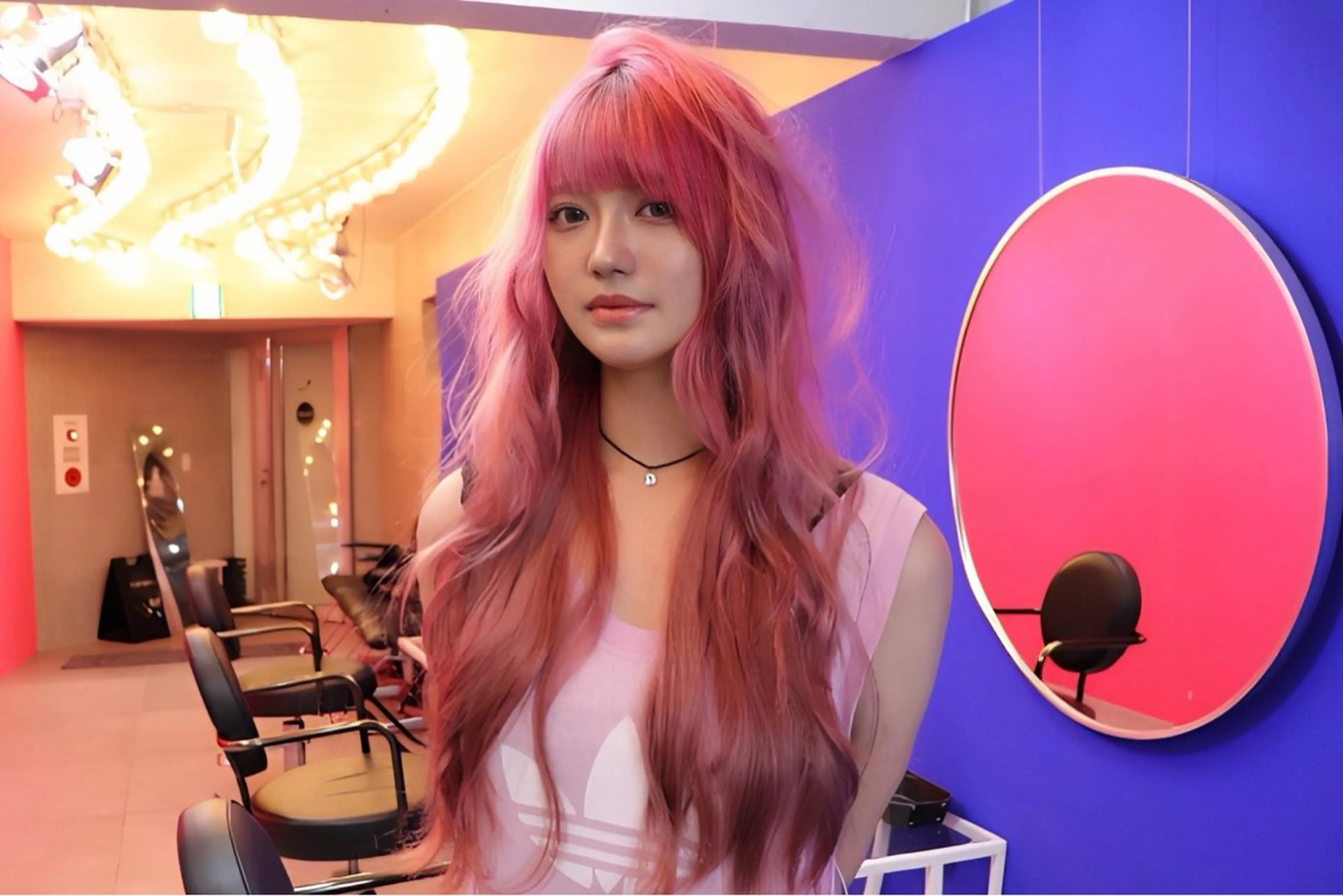 ロング SHIN レイヤーカットのヘアスタイル