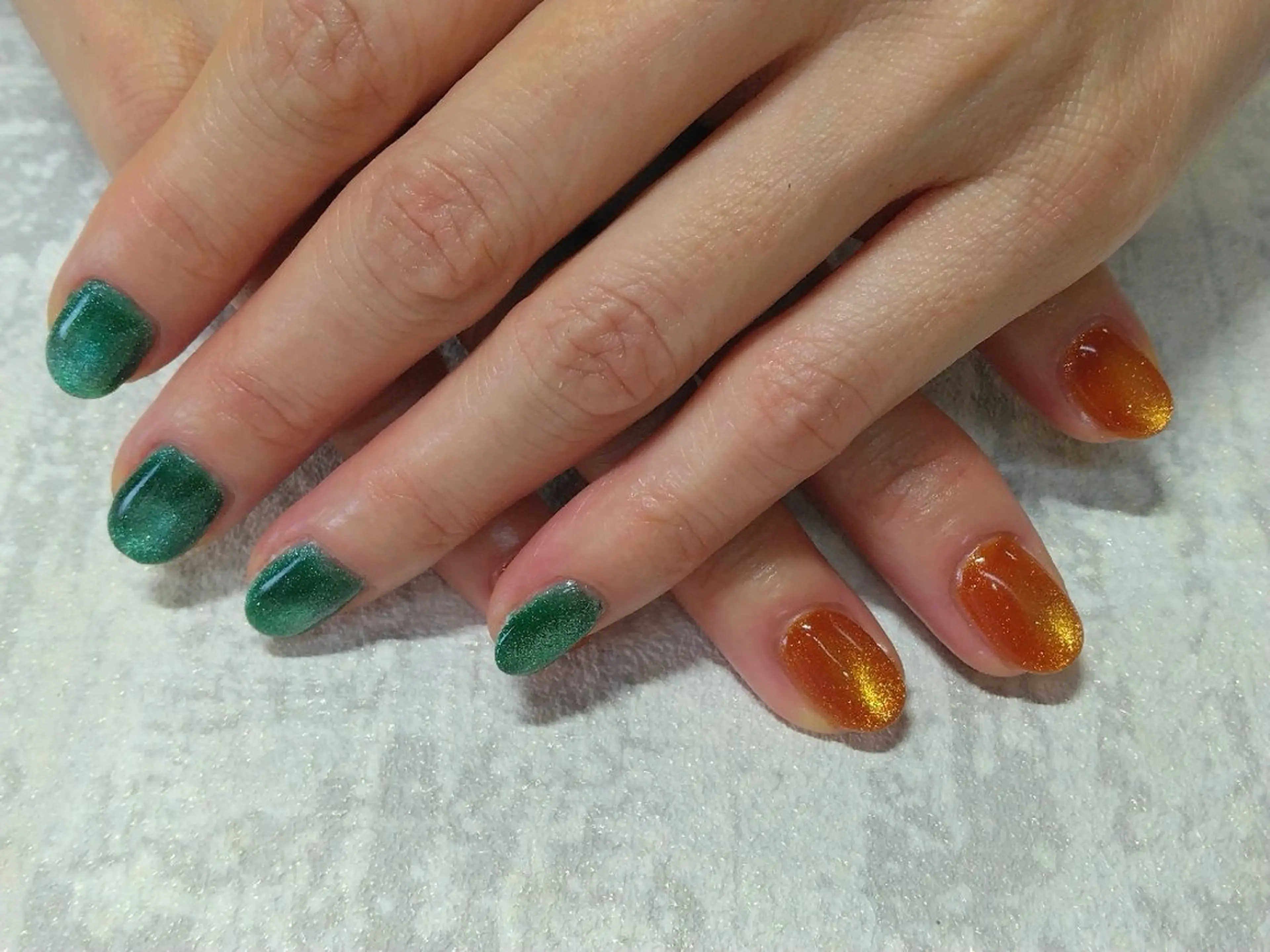 ネイル マグネットネイル ハンドネイル リラクゼーション＆ネイル仙殊~センジュ~所属・senju 　のネイルデザイン