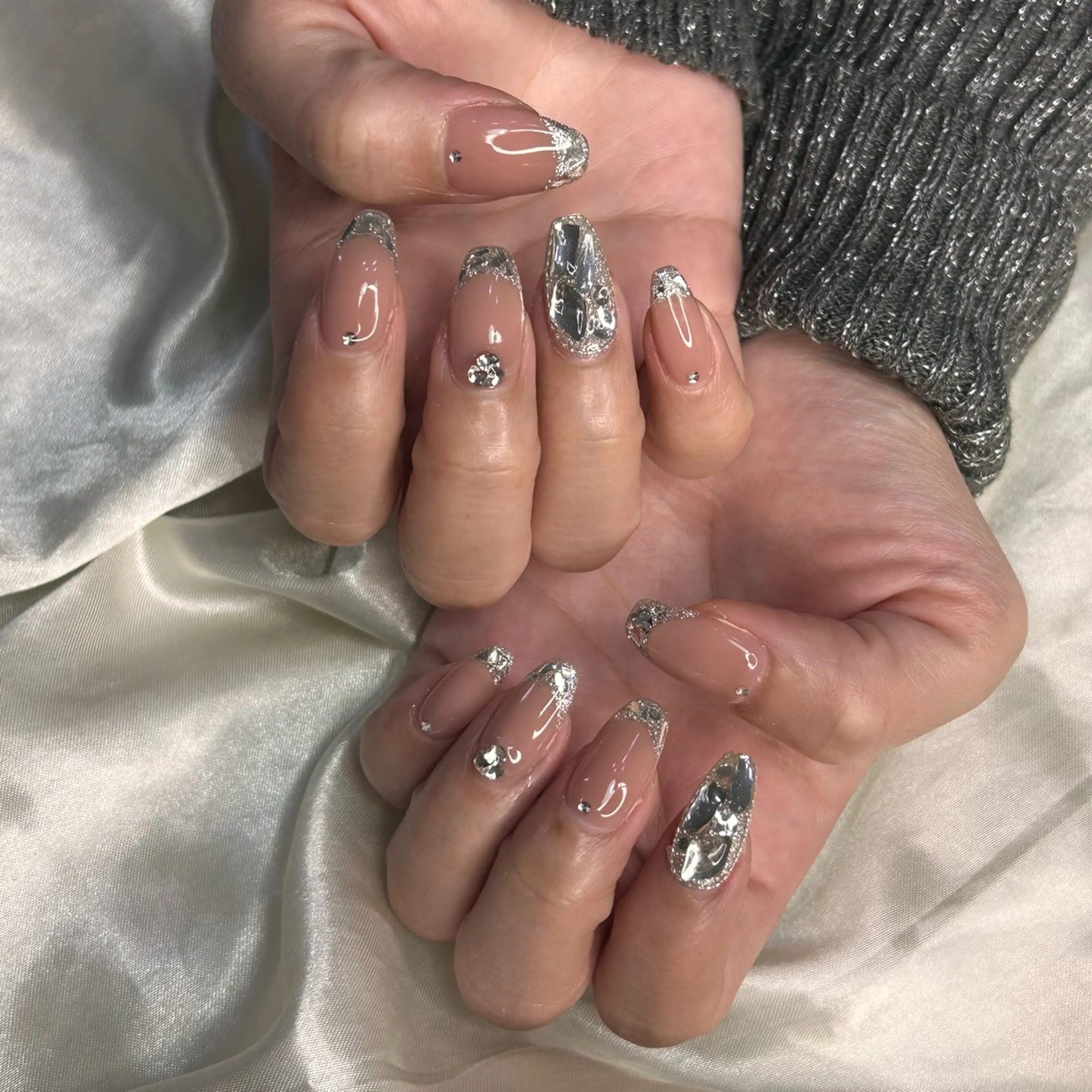 ネイル ハンドネイル 西岡 杏のネイルデザイン