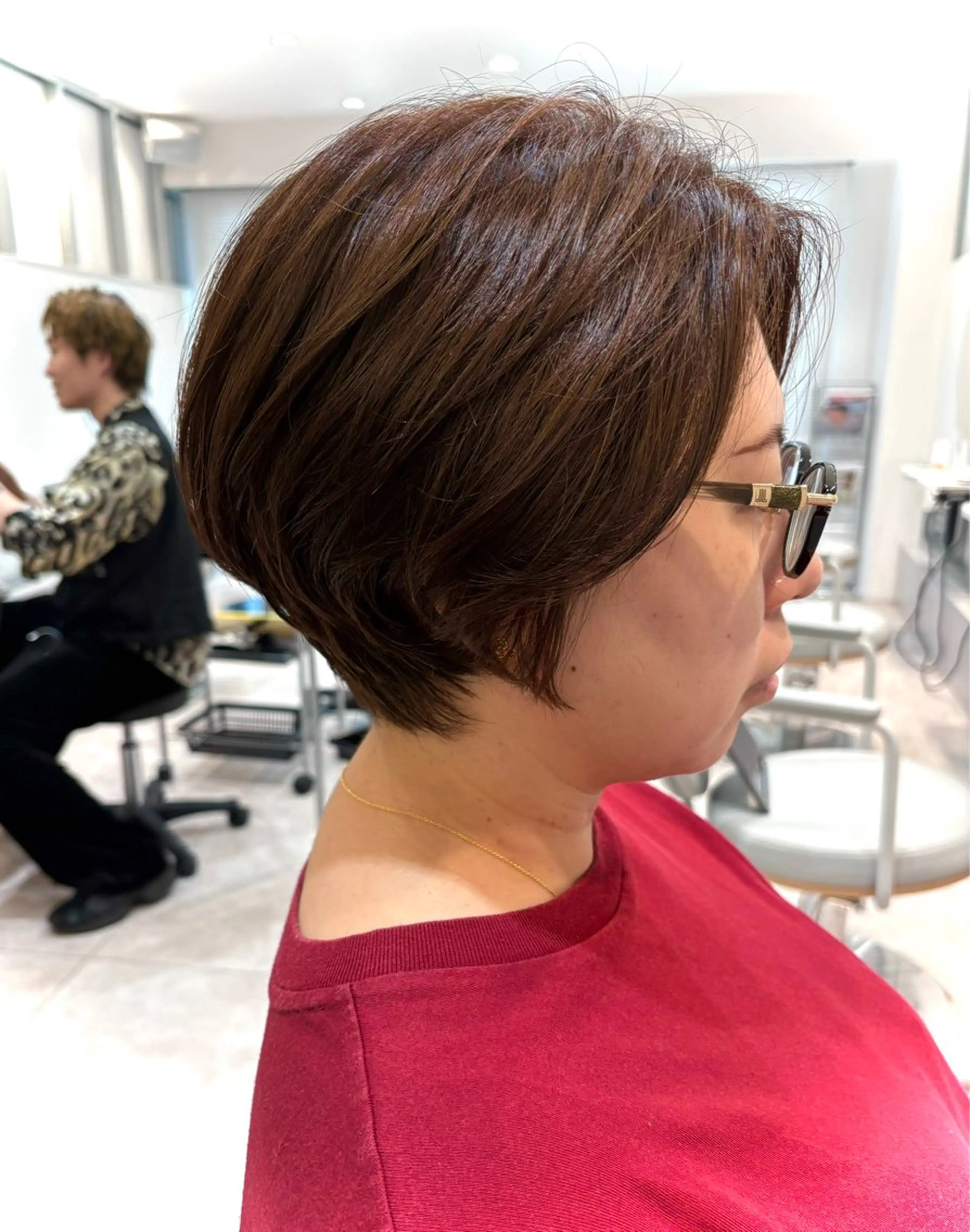 ショート カラー REM所属・渋谷 とまとのヘアスタイル