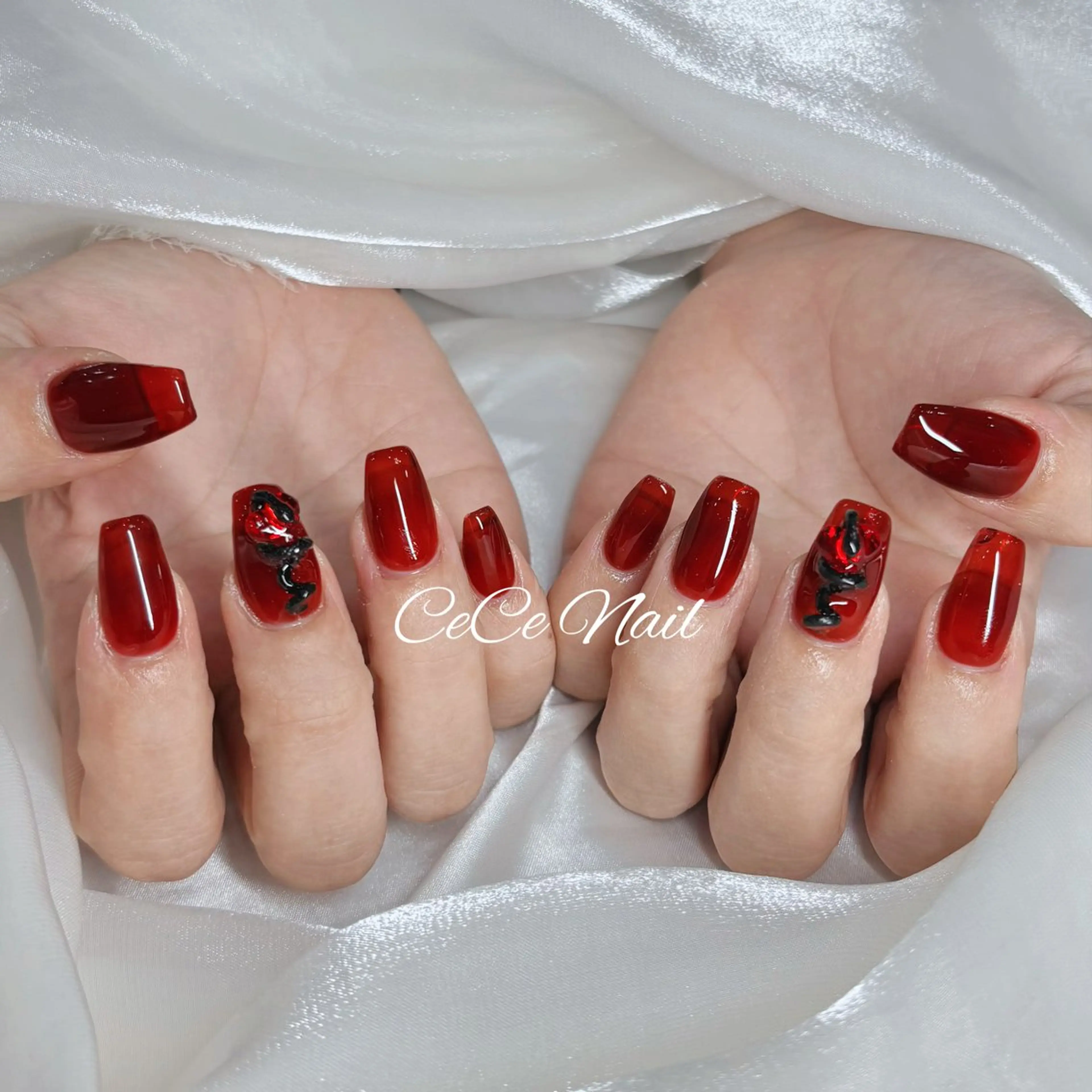 ネイル ハンドネイル CeCe Garden所属・CeCeGarden ✨️キラキラワンホンのネイルデザイン