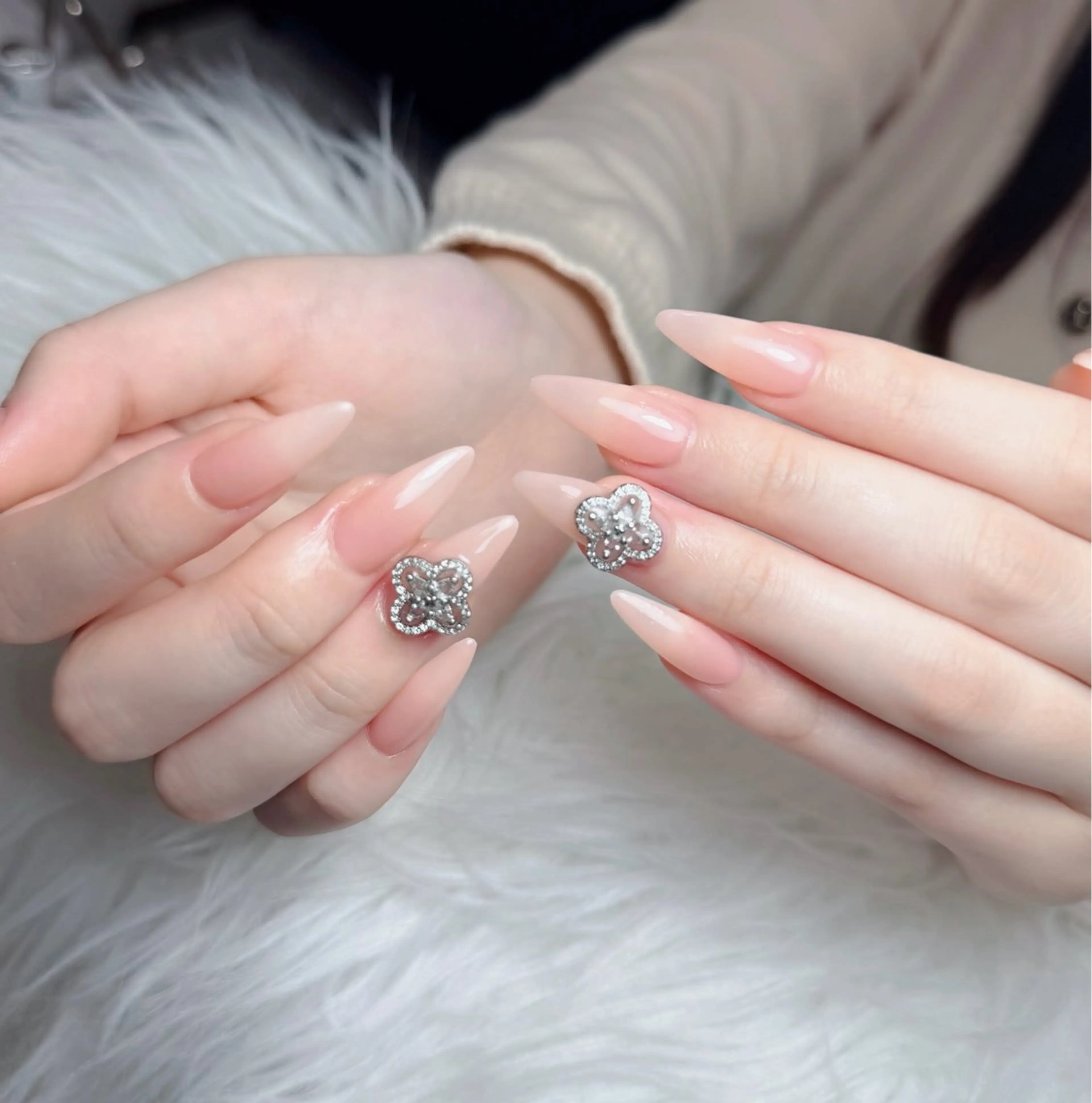 ネイル アートネイル フレンチネイル ジェルネイル 韓国ネイル マグネットネイル ハンドネイル Lenie Nail Okuboのネイルデザイン