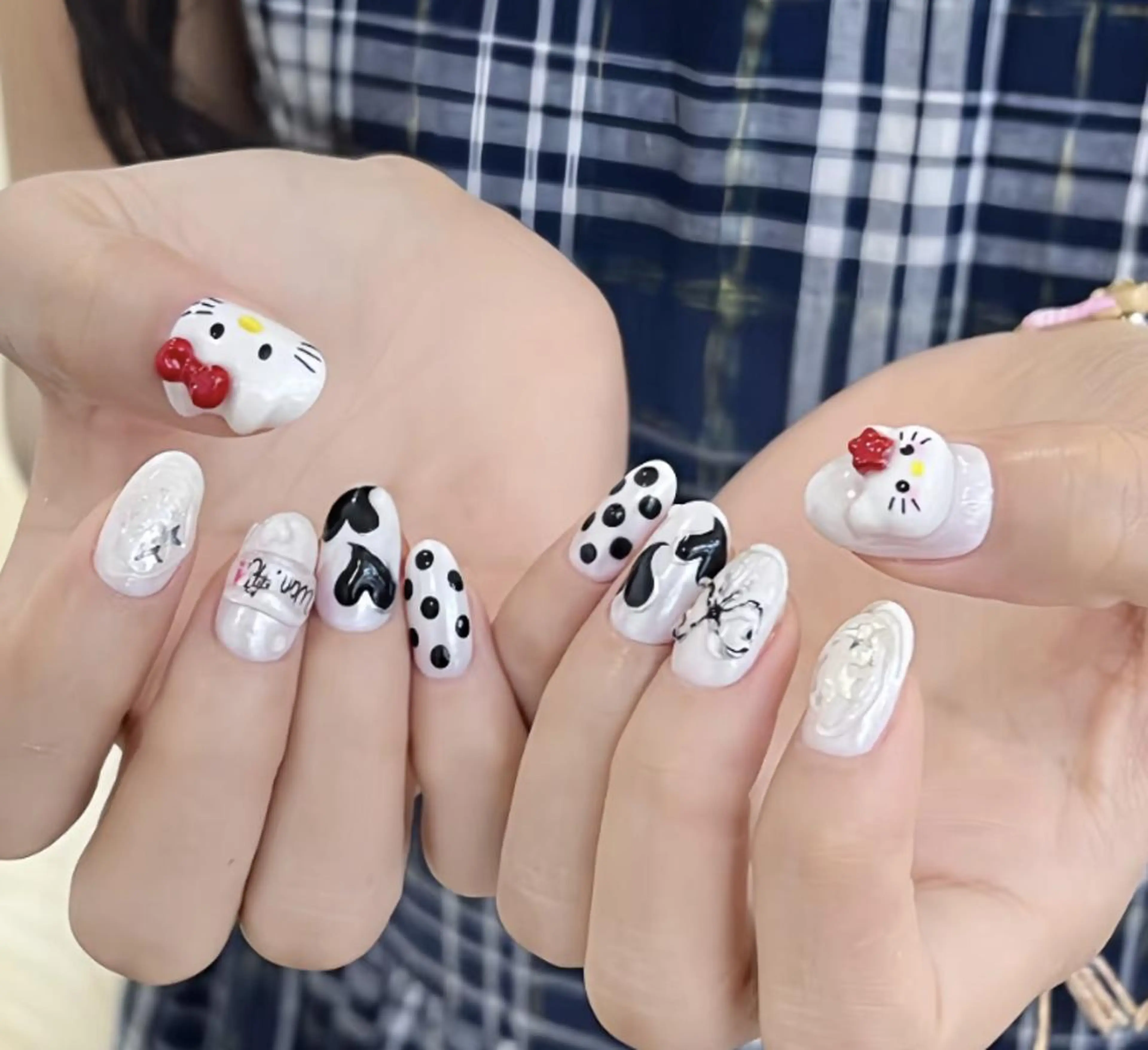 ネイル ハンドネイル 🎀 NaNa_nailのネイルデザイン