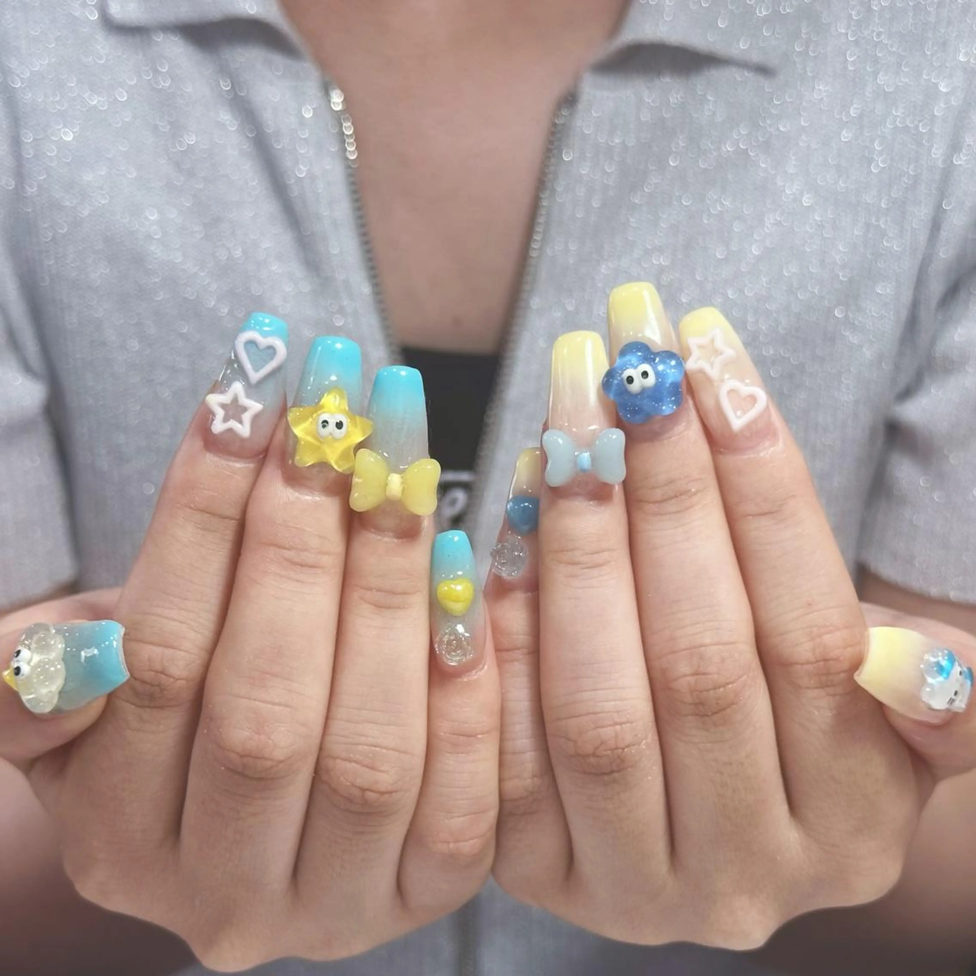 ネイル アートネイル オーロラネイル ガーリー キラキラネイル 韓国ネイル ハンドネイル DIAMOND NailStudioのネイルデザイン