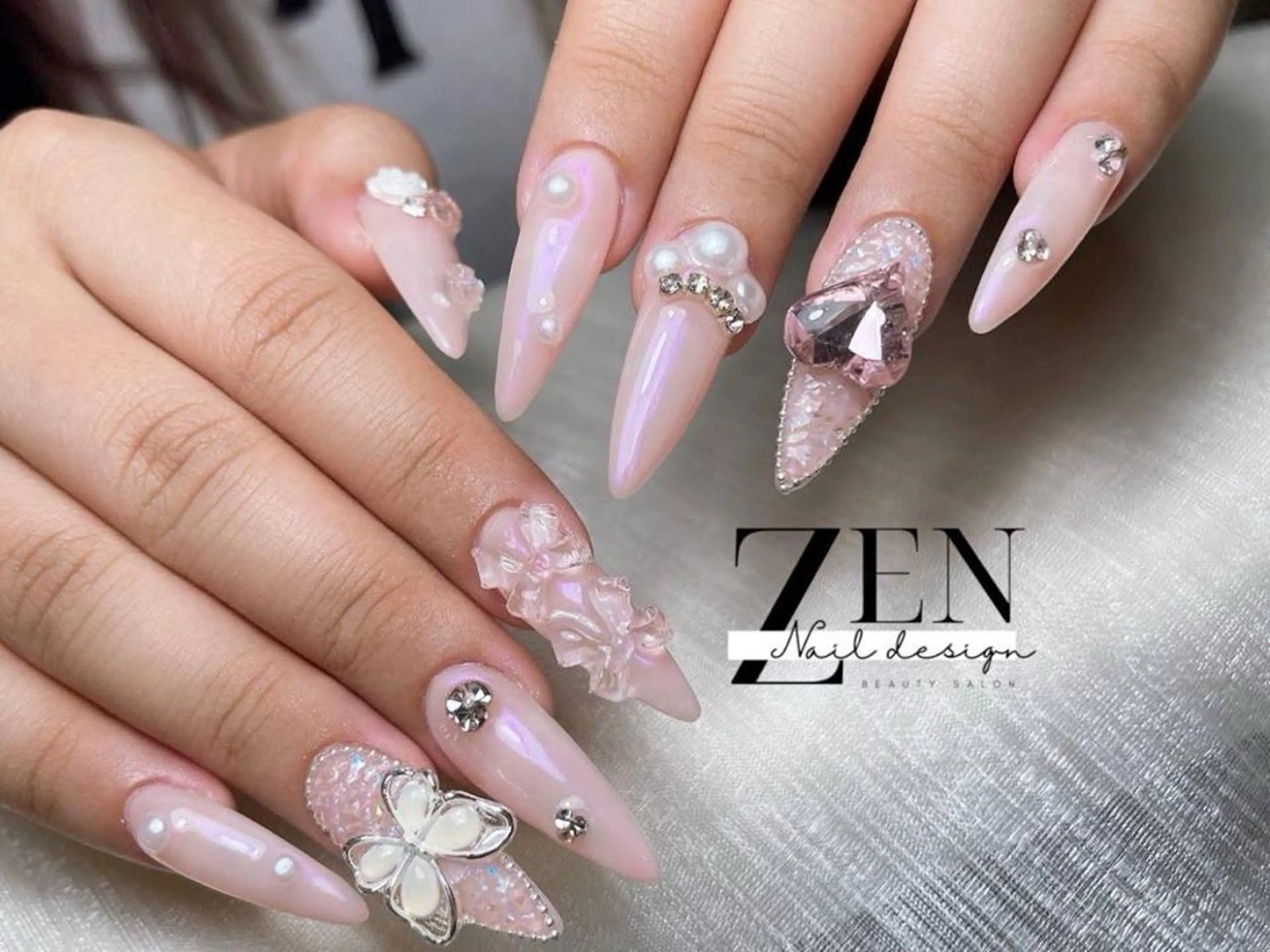 ネイル チークネイル 長さ出し フレンチネイル 韓国ネイル マグネットネイル ハンドネイル Zen Nail Design 池袋のネイルデザイン