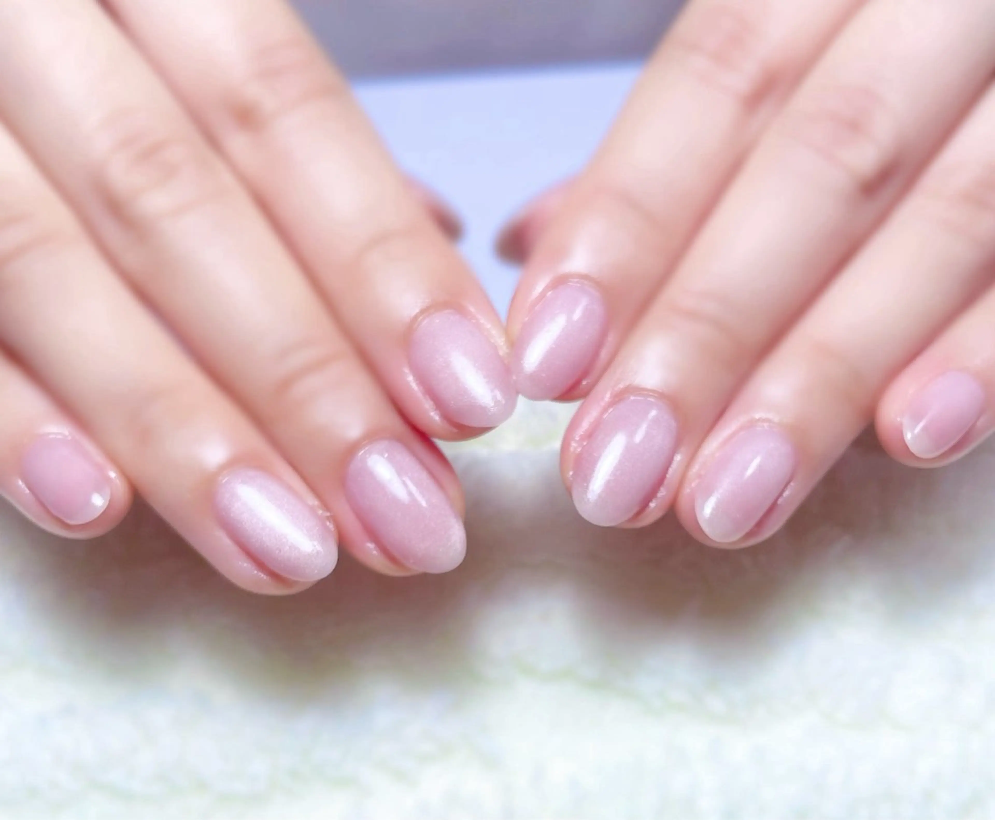 ネイル 氷ネイル・うるうるネイル キラキラネイル マグネットネイル ピンク ハンドネイル Chicchi 加茂宮駅徒歩3分のネイルデザイン