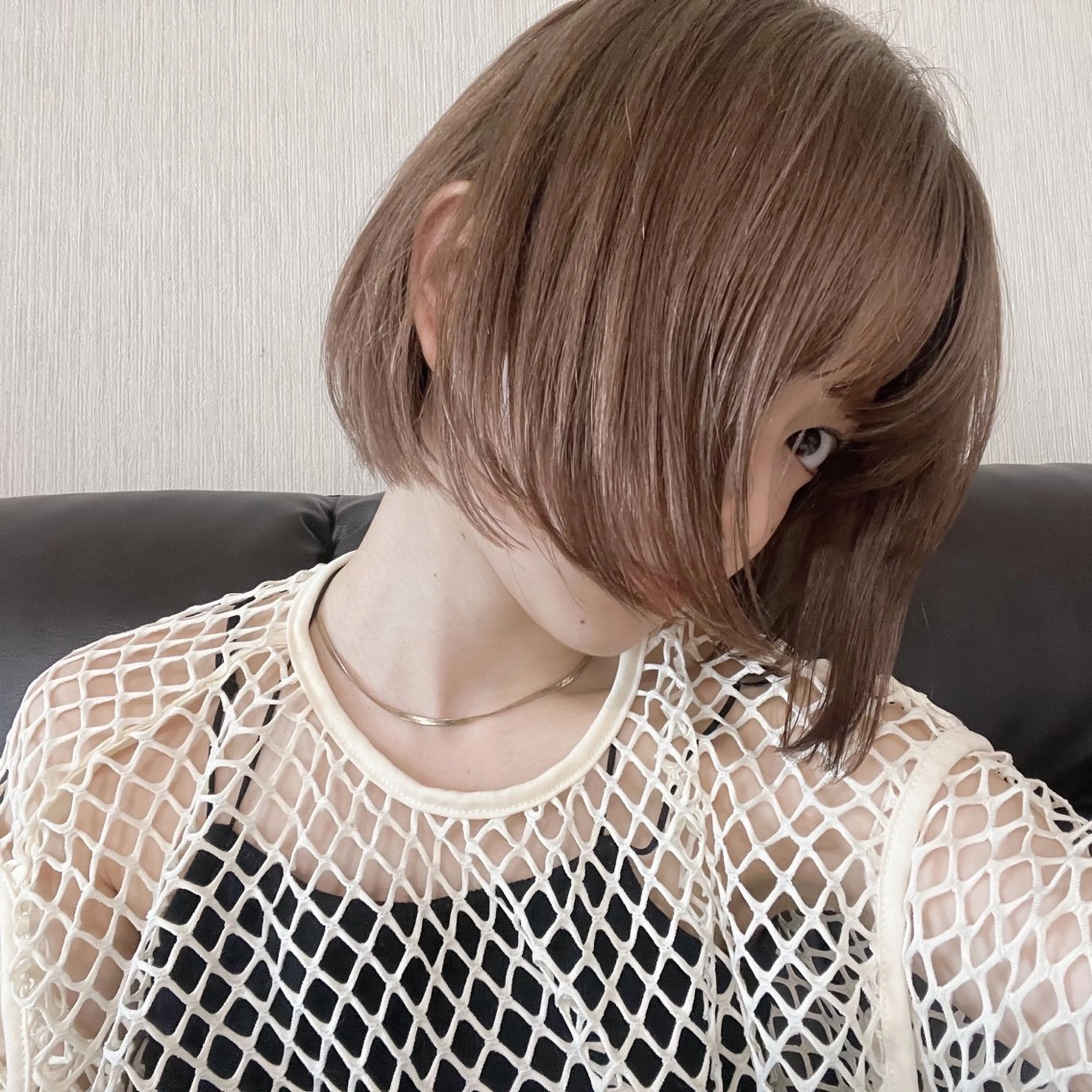 ショート カラー ベージュカラー ブリーチ ボブ SYUK高円寺所属・ベージュ/暖色カラー /ボブ/ミカのヘアスタイル