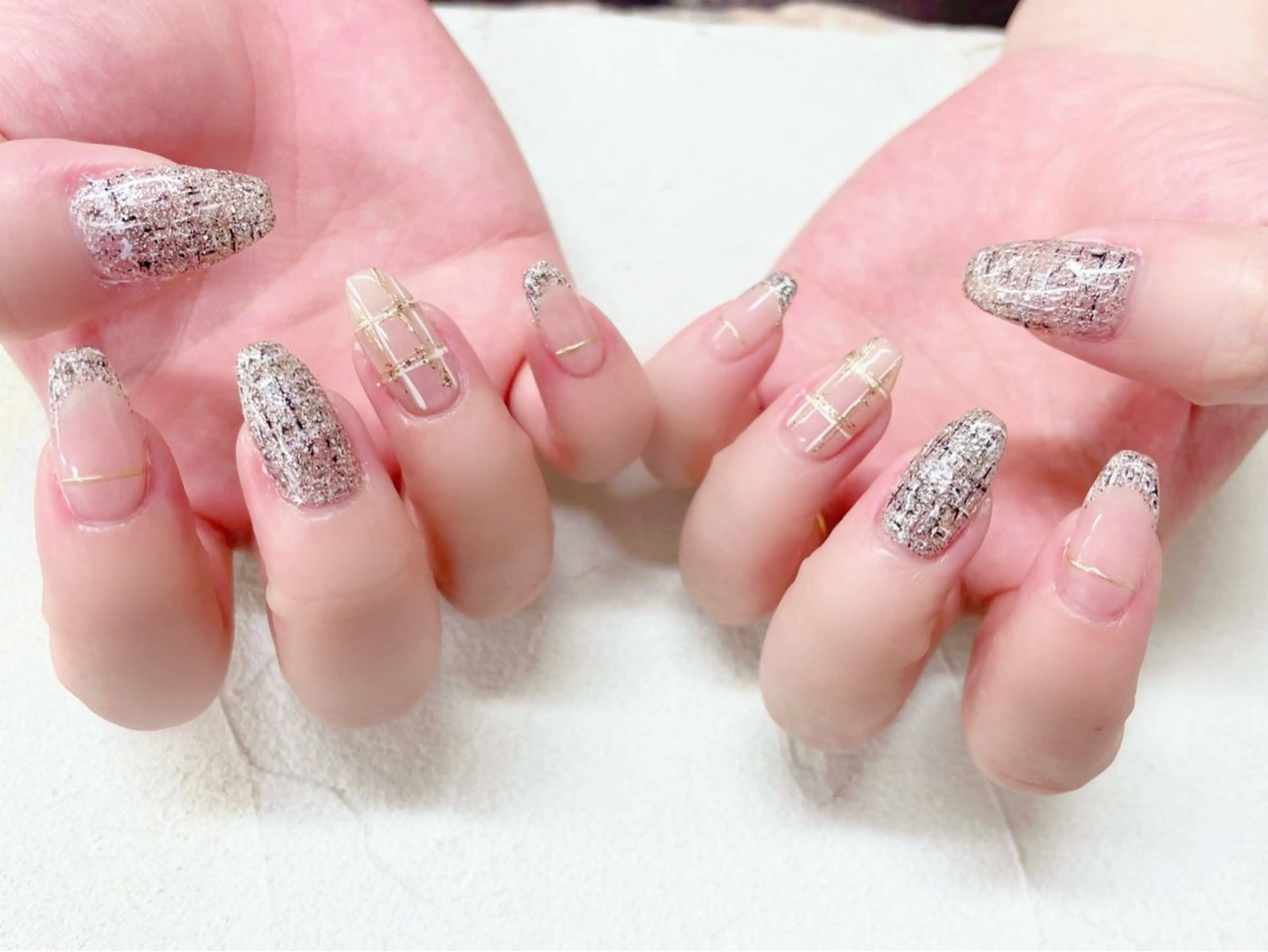 ネイル フレンチネイル ラメ(グリッター) 持ち込み ツイードネイル ハンドネイル ビアンカ金町店 中島　せり菜のネイルデザイン