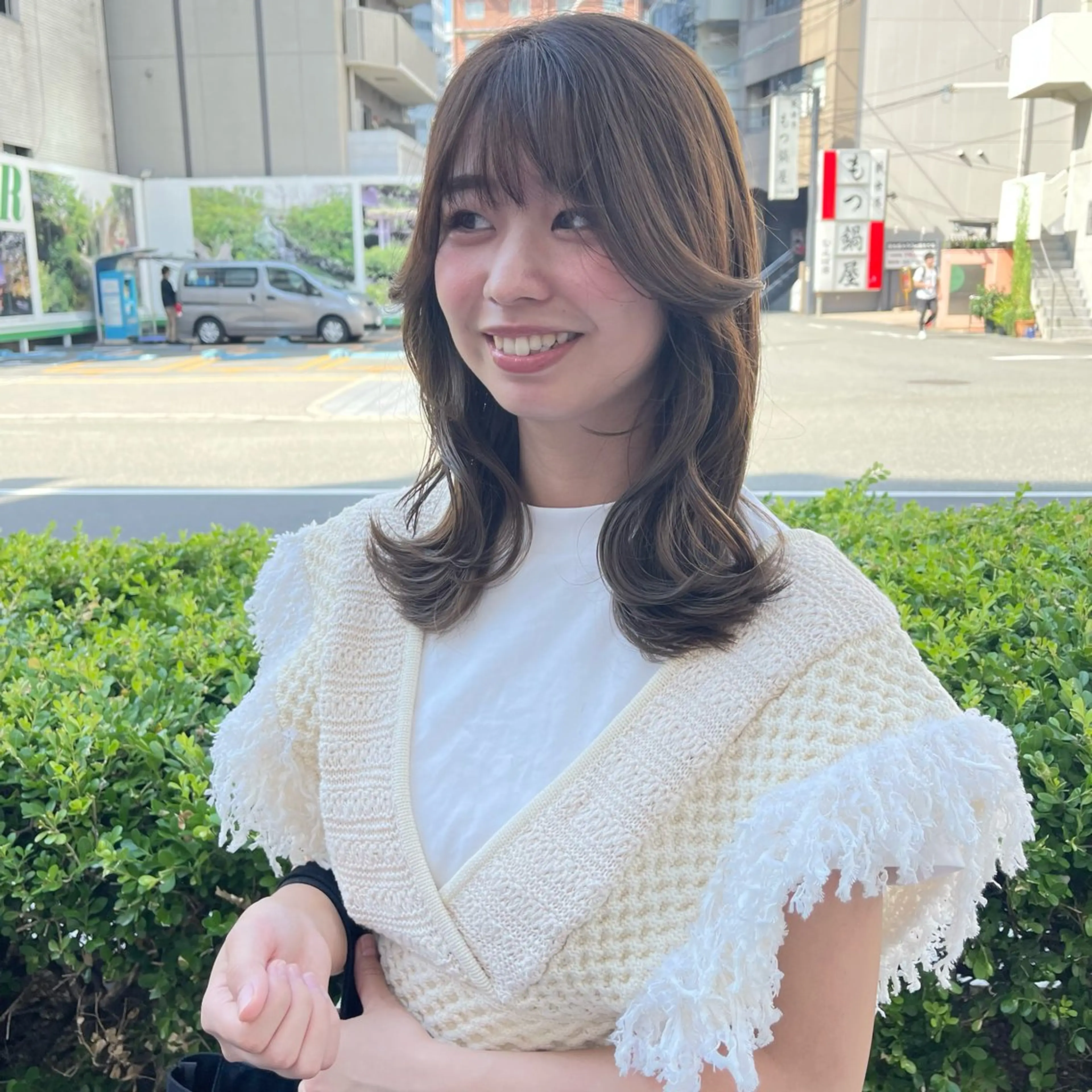 ミディアム カラー くびれヘア 韓国風ヘア カット ヘアカラー トリートメント 江藤貴基 レイヤー カット【駅徒歩⑥歩】のヘアスタイル