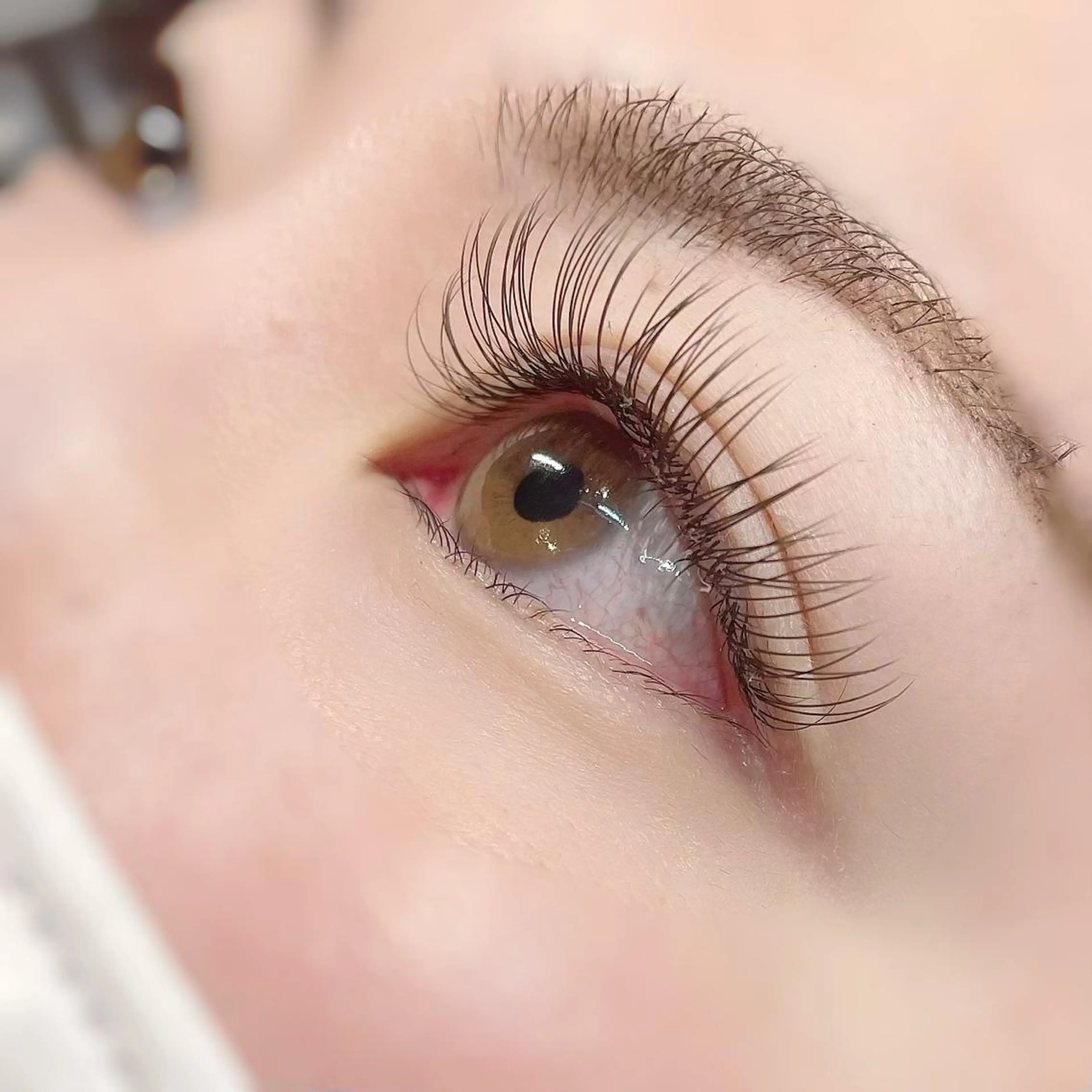 マツエク・マツパ カラーマツエク キュート Dカール フラットラッシュ EYEMAJIC Pure★高見の眉毛・アイブロウイメージ