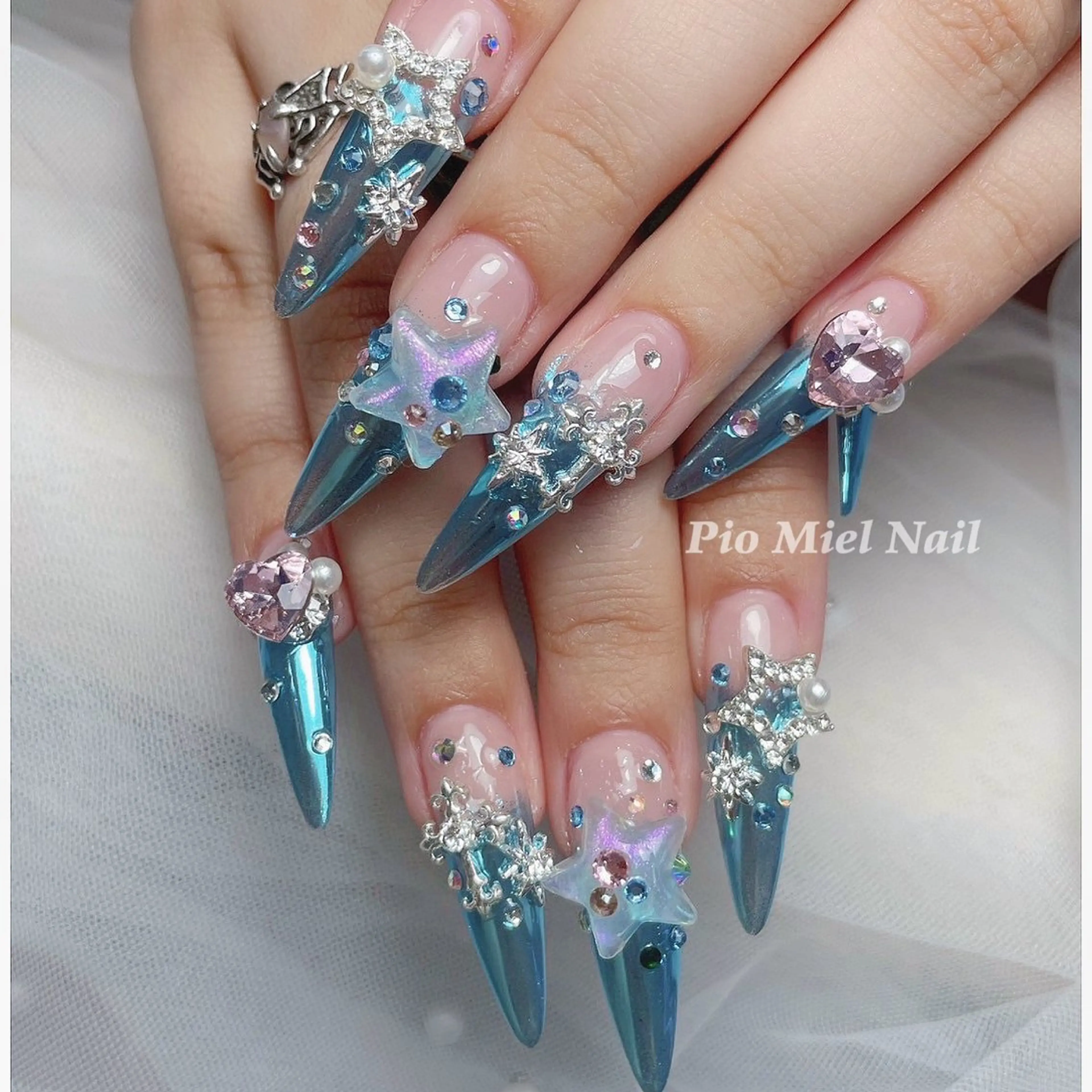 ネイル ハンドネイル Pio Mielのネイルデザイン