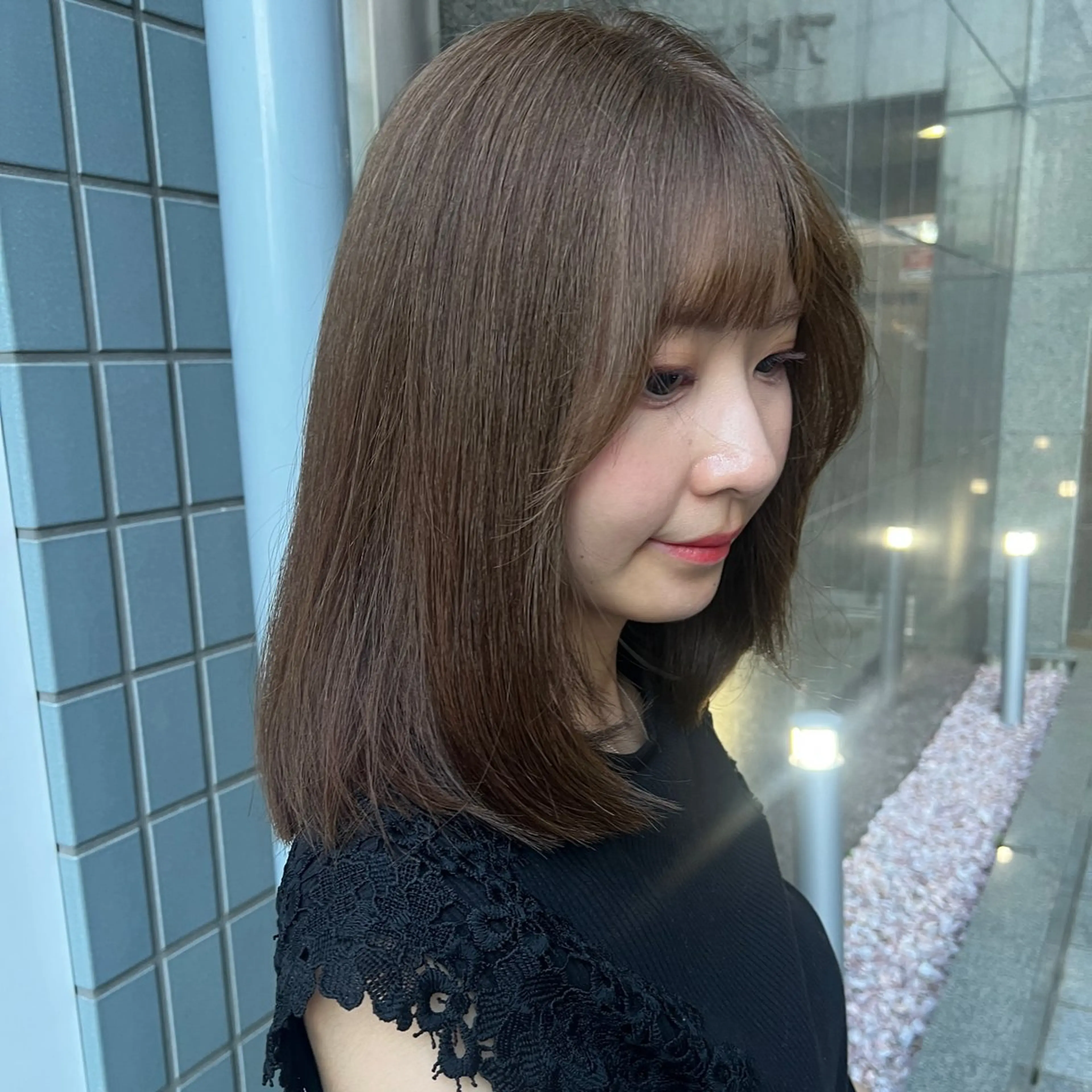 顔周りカット+透明感カラー＋トリートメントの写真