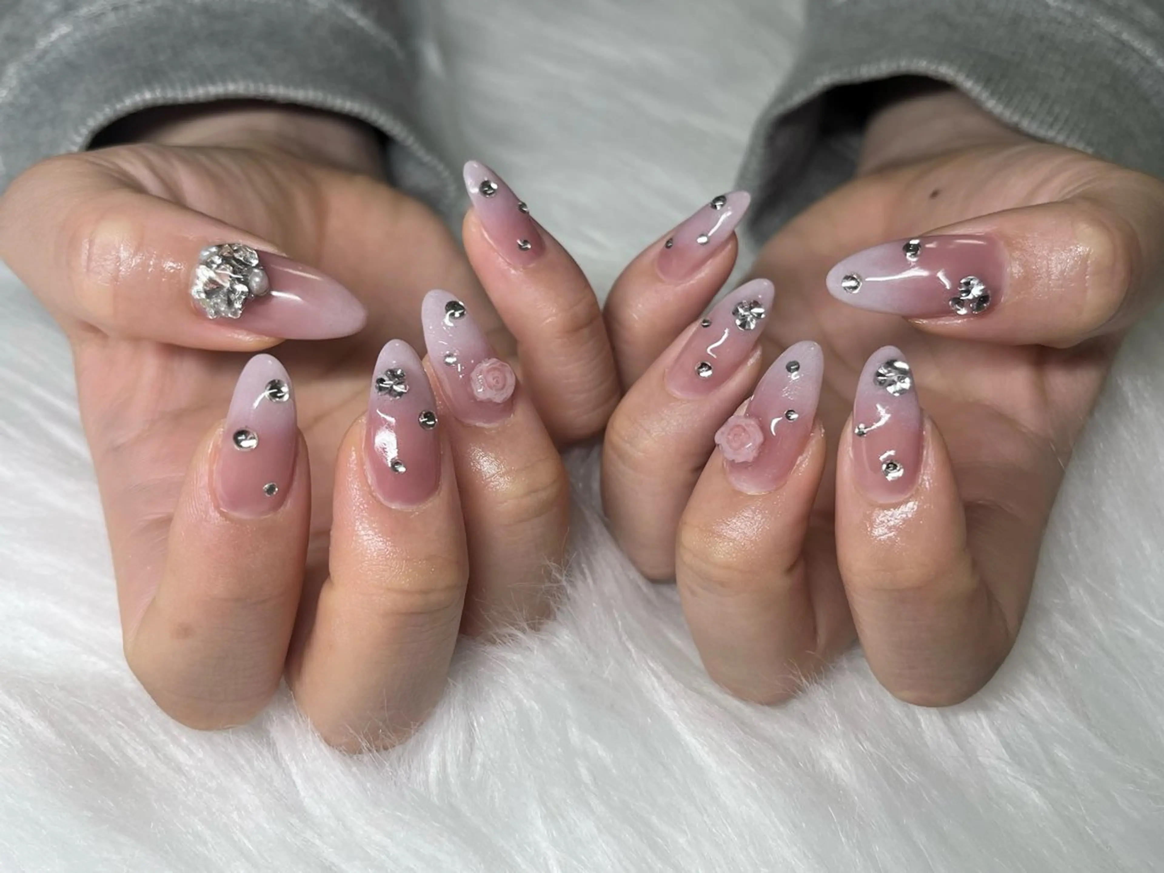 ネイル glowroom所属・sa yaのネイルデザイン