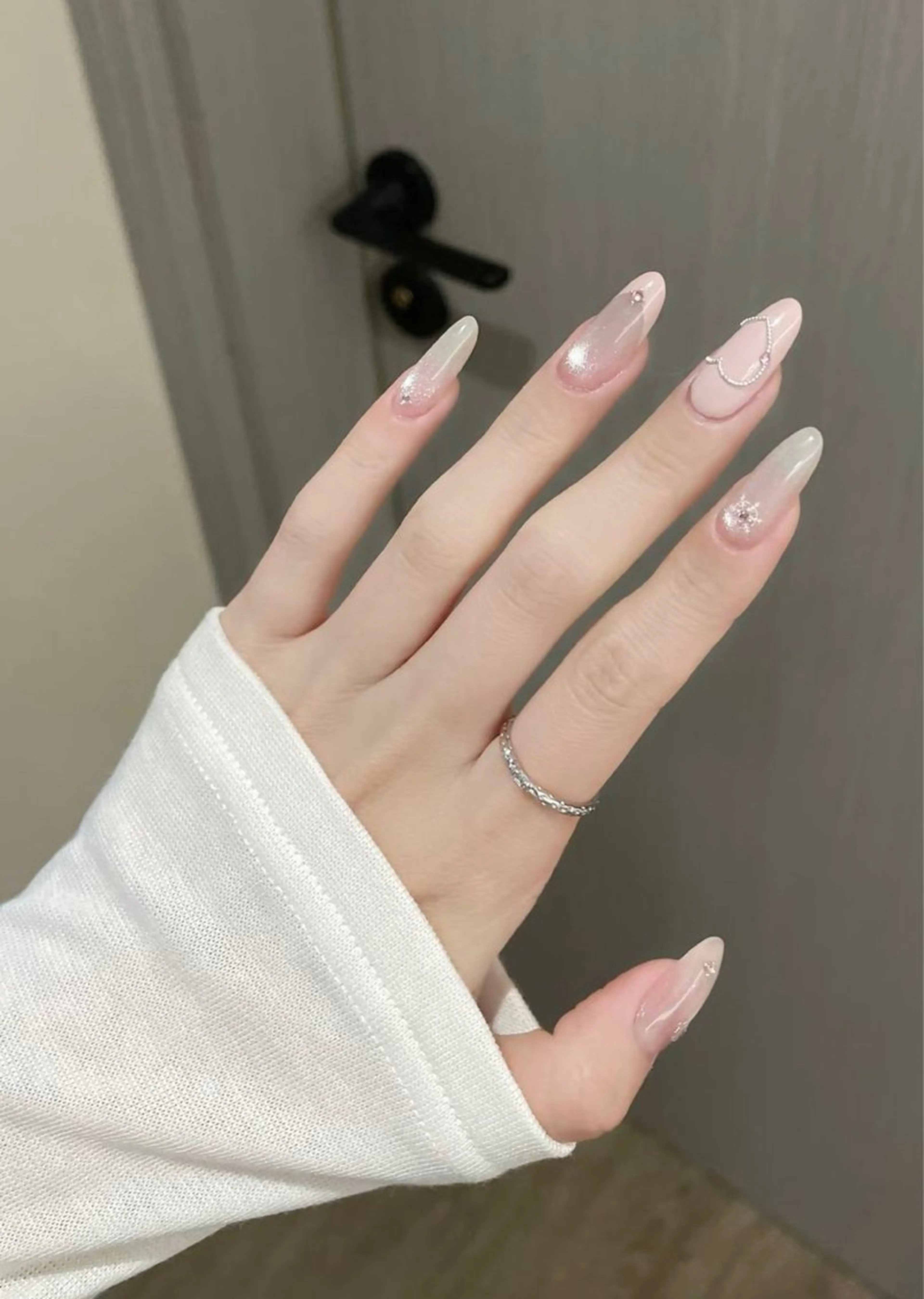 ネイル ハンドネイル Tini ANA.CHUOのネイルデザイン