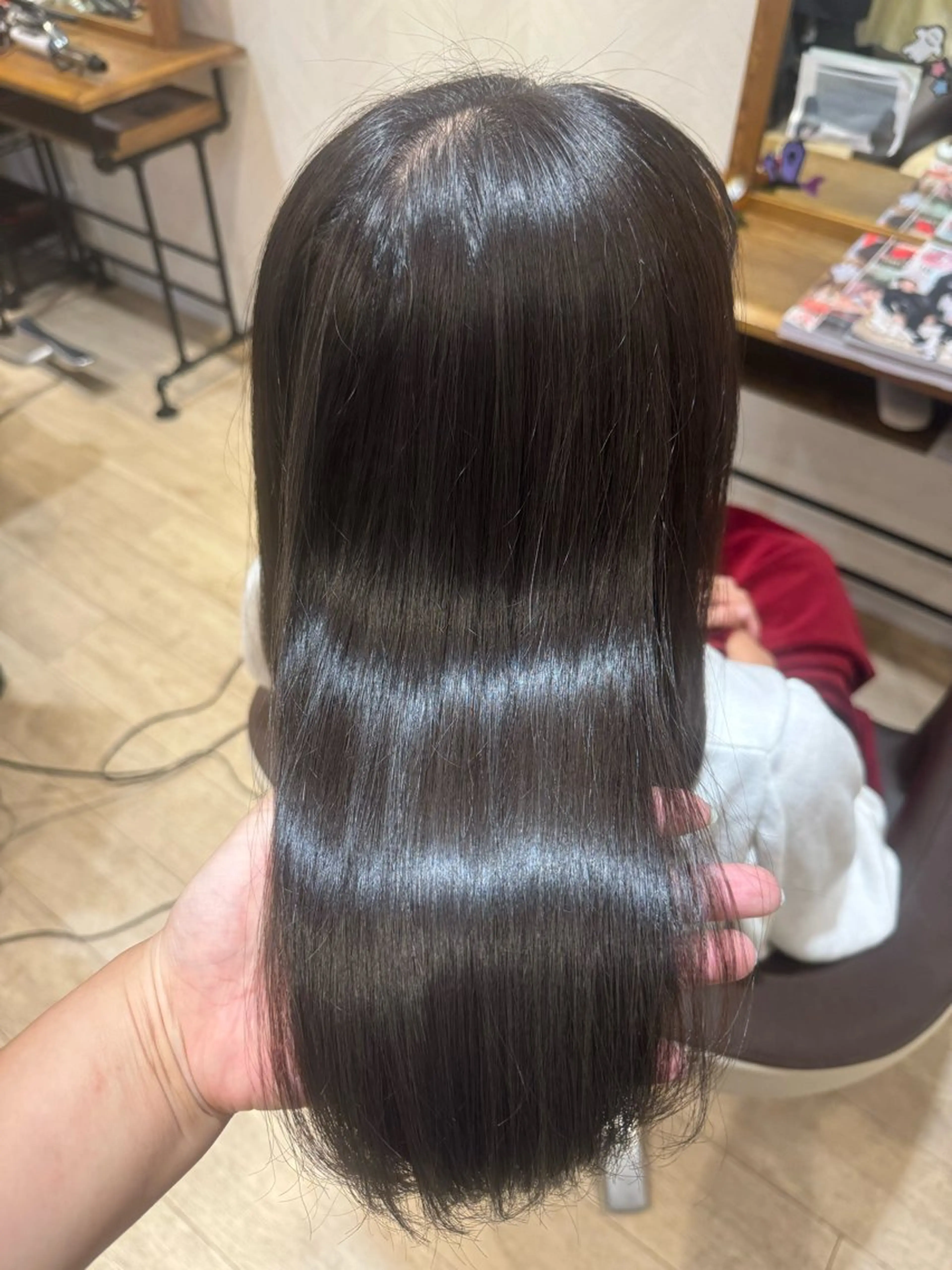 カット➕内側と外側から両方補修✨艶髪作り究極トリートメントの写真