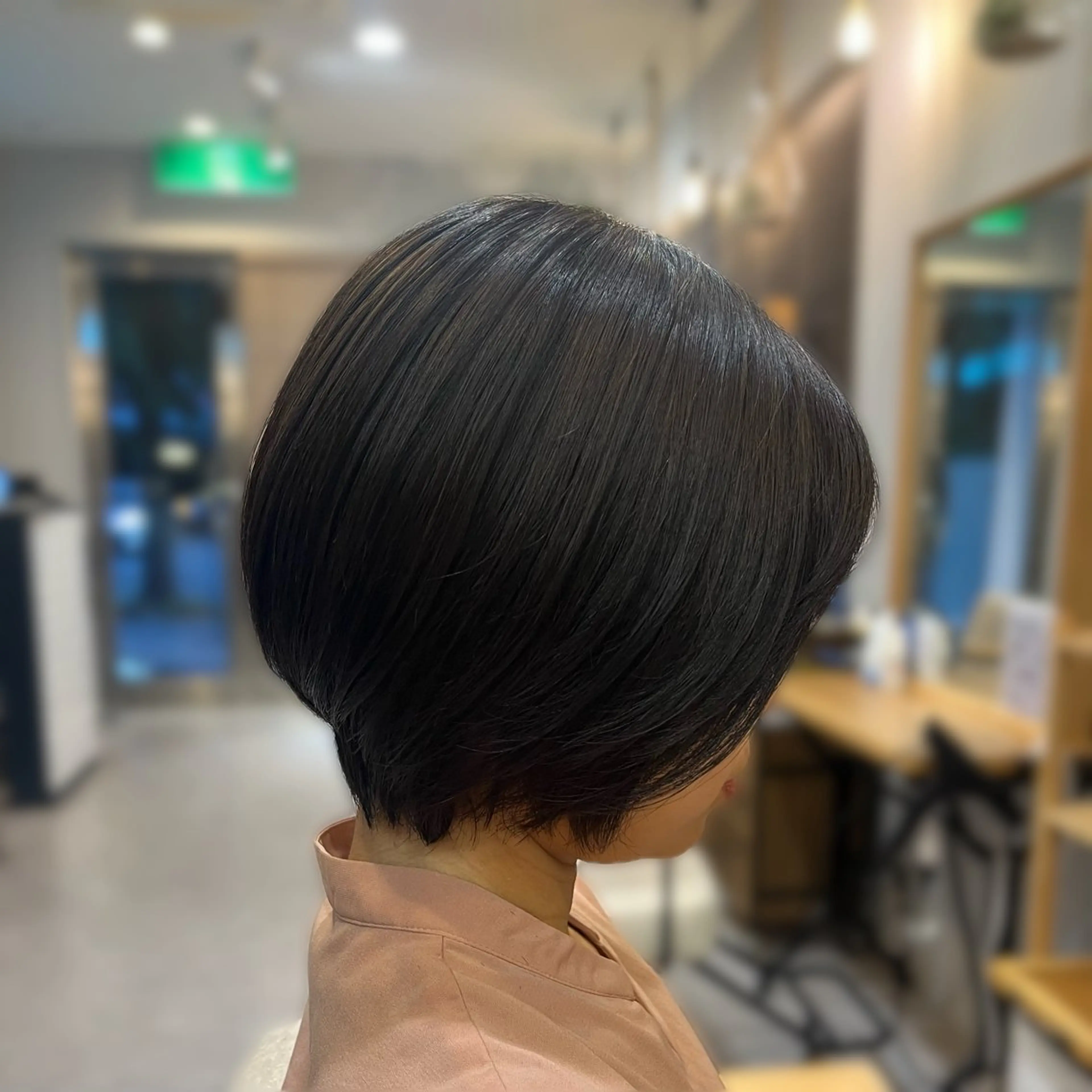 ショート カット 🌸 飯野 舞桜のヘアスタイル