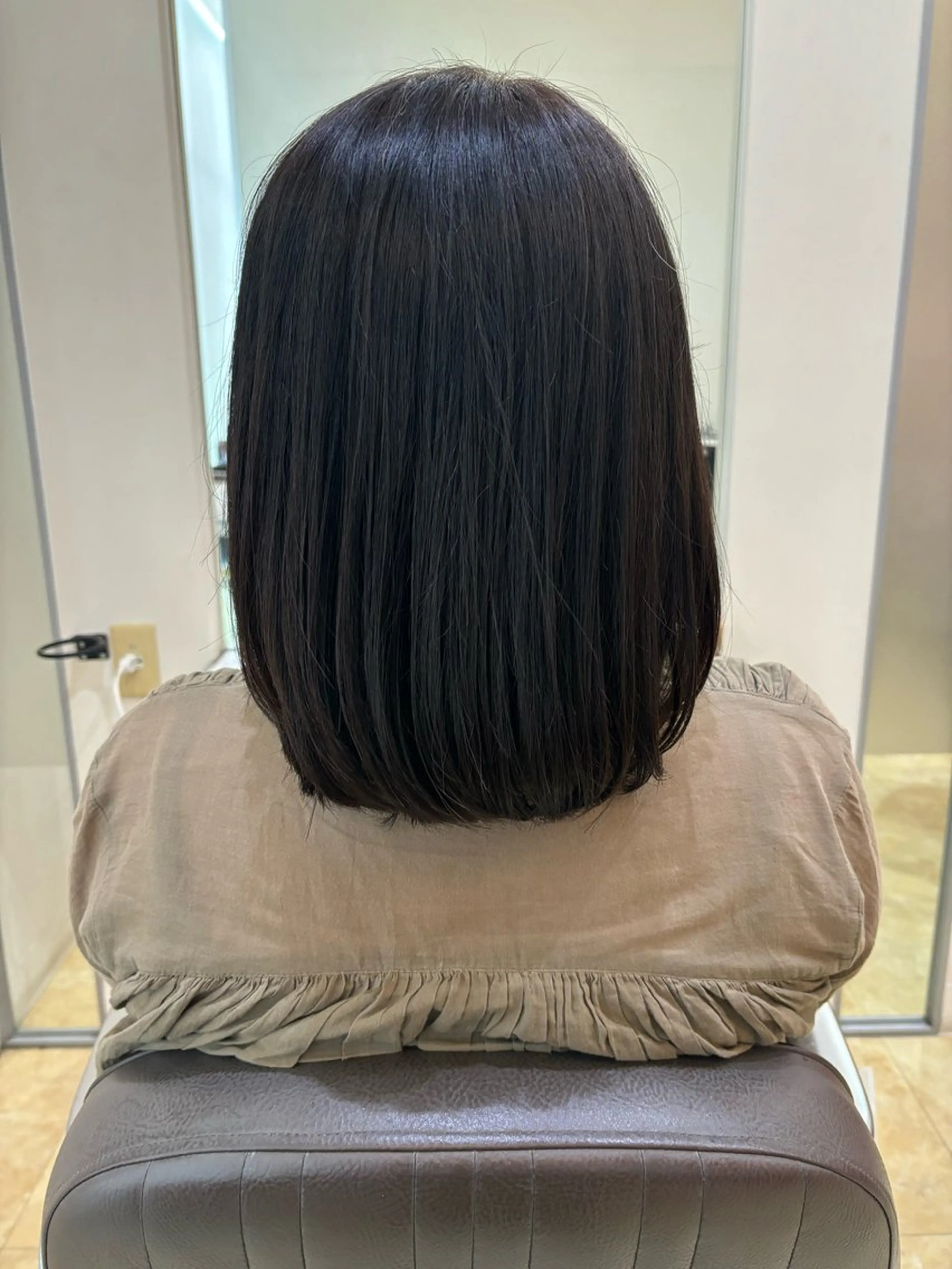 ミディアム カラー 亀山 来未のヘアスタイル