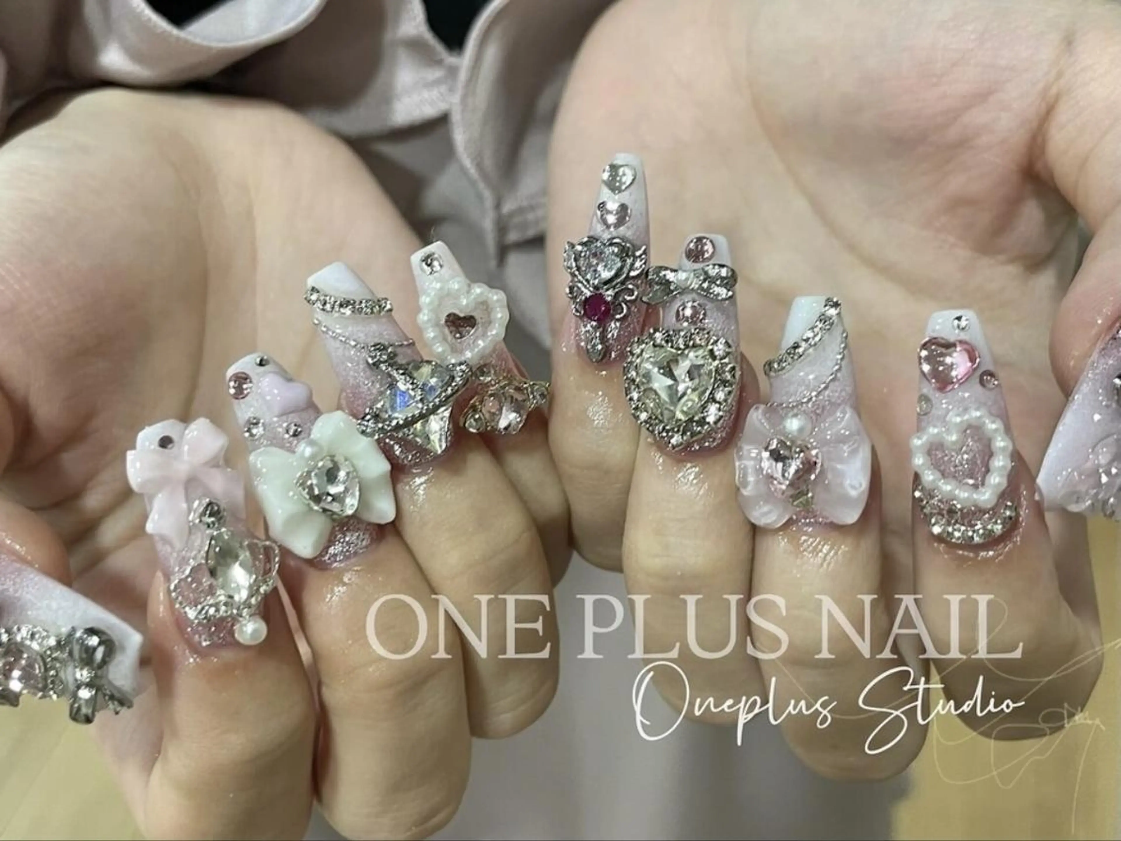 ネイル One Plus Nail Salonのネイルデザイン