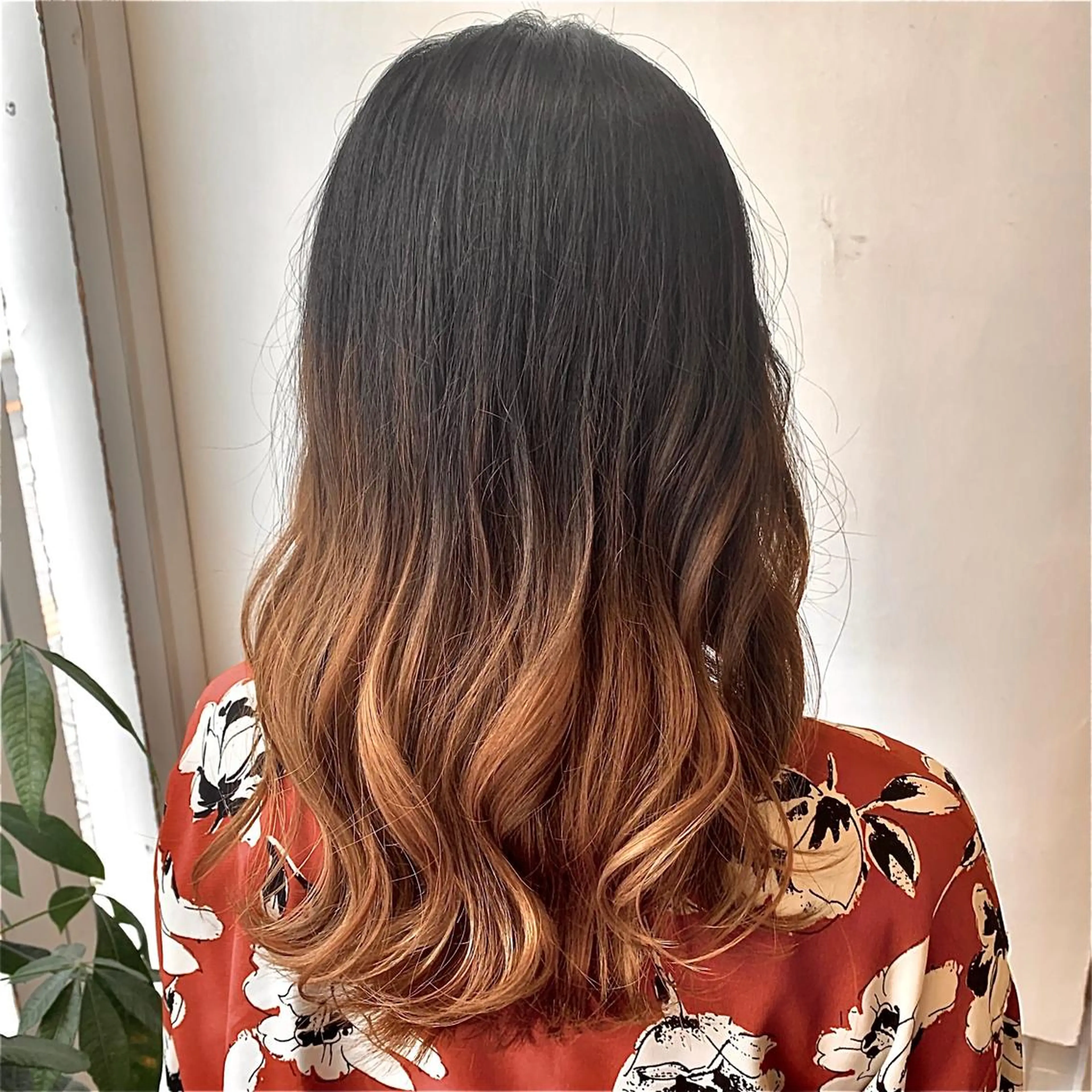 🍩根本が伸びても気にならない🍩グラデーションカラー＋全体カラー＋CMCトリートメントの写真