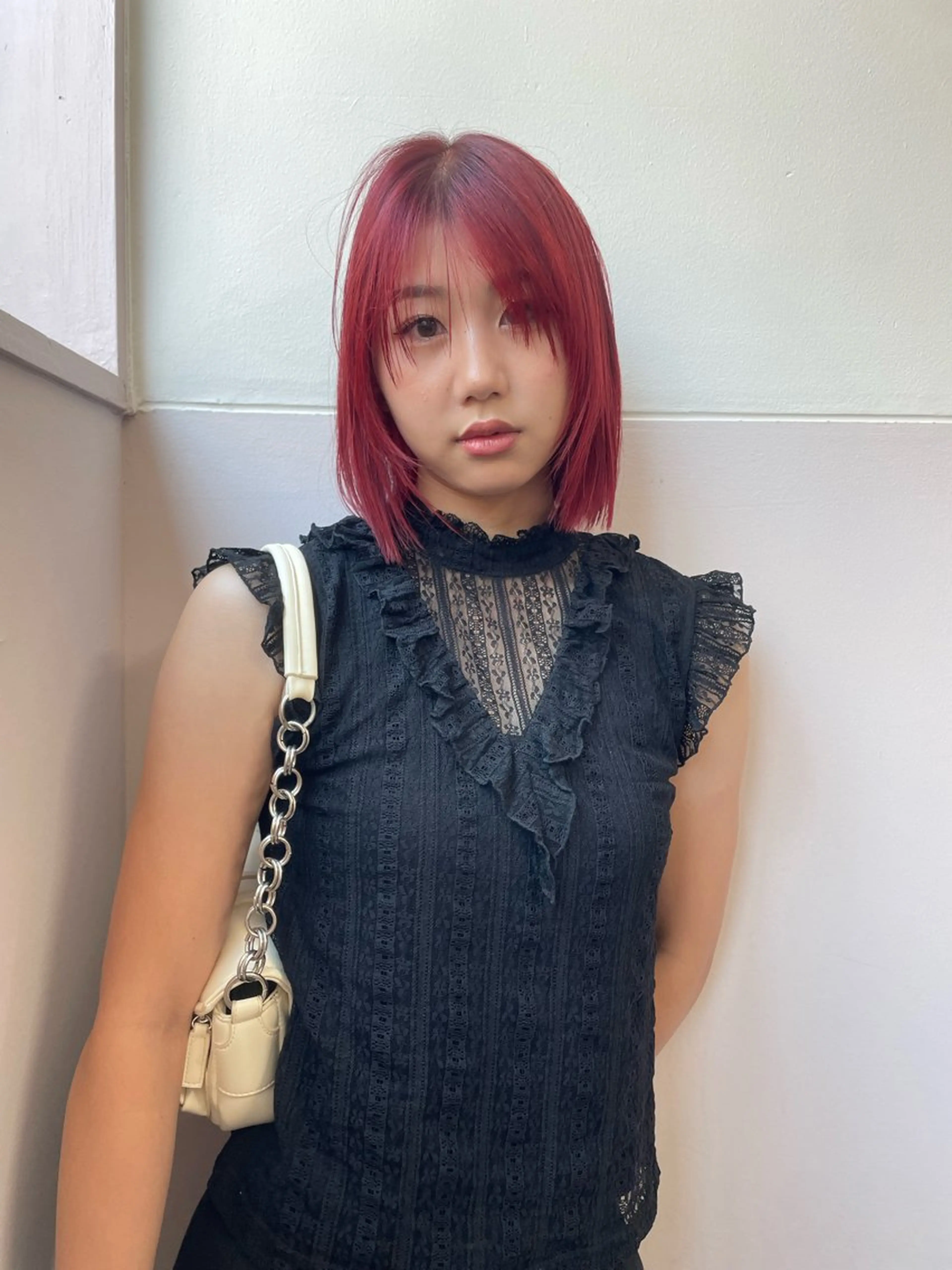 ミディアム オカモト ミユウのヘアスタイル