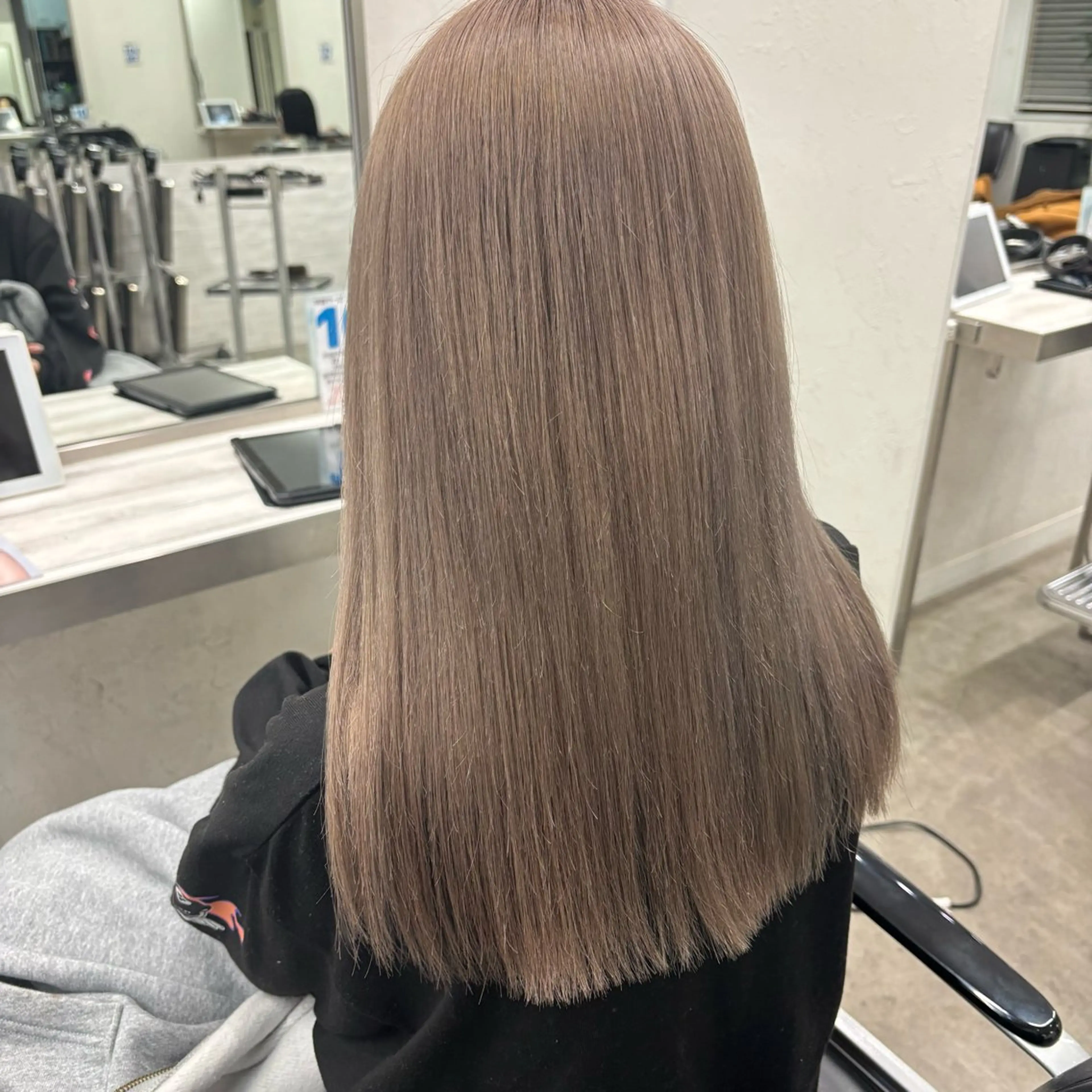 セミロング カラー 髪質改善ストレート /暖色カラー🎀🪞のヘアスタイル