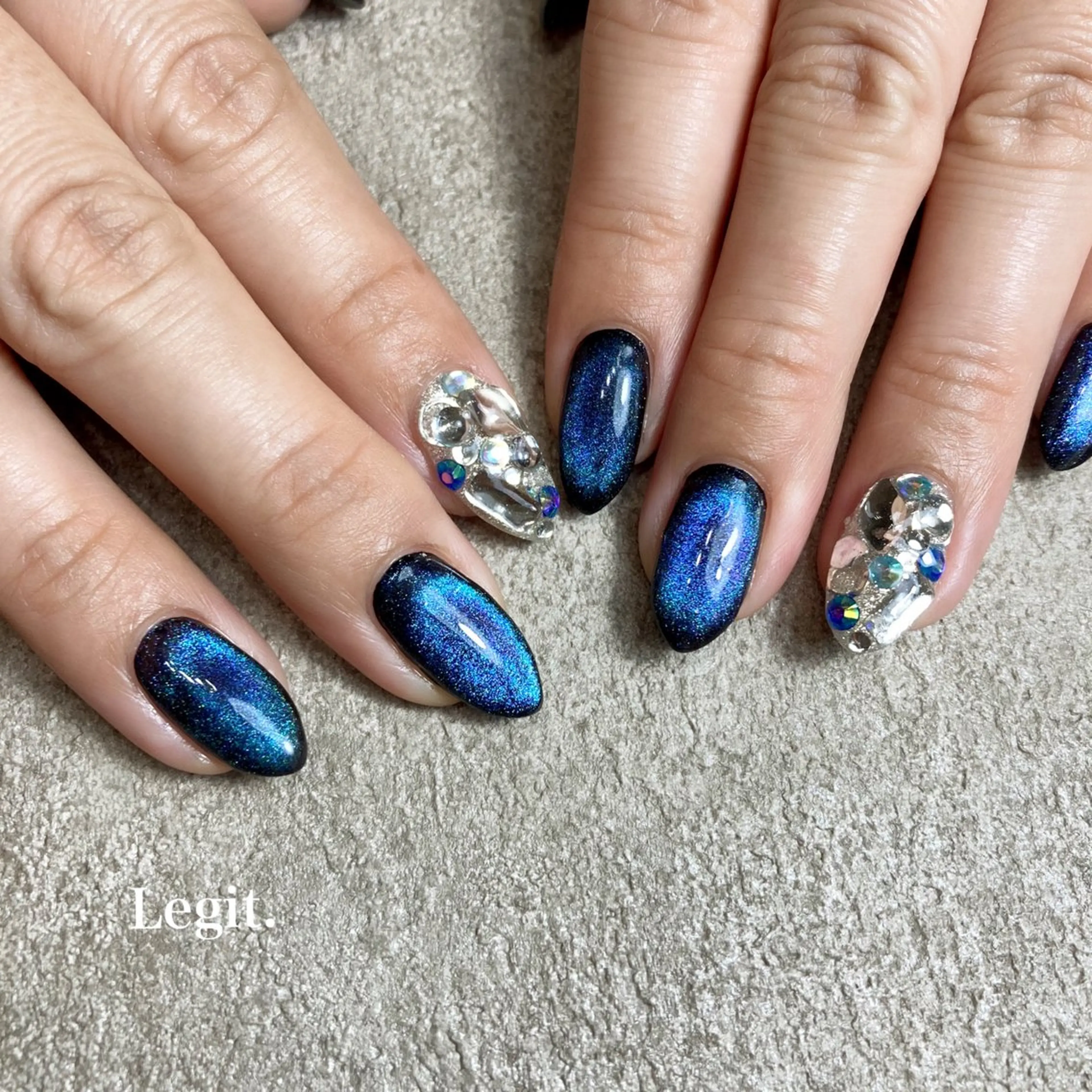 ネイル Legit nail salonのネイルデザイン