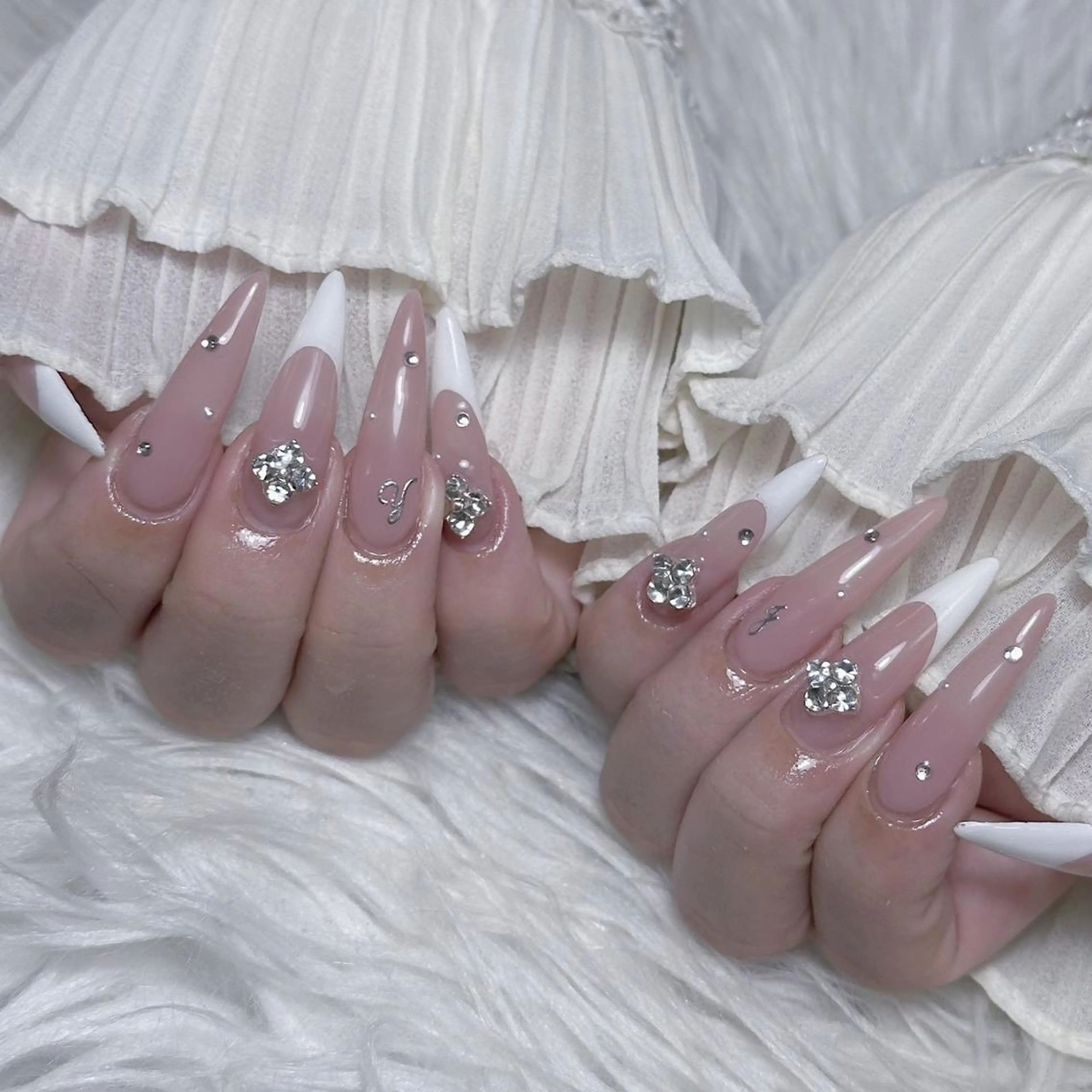 ネイル ハンドネイル 🩵Yun nail Salon 🩵のネイルデザイン