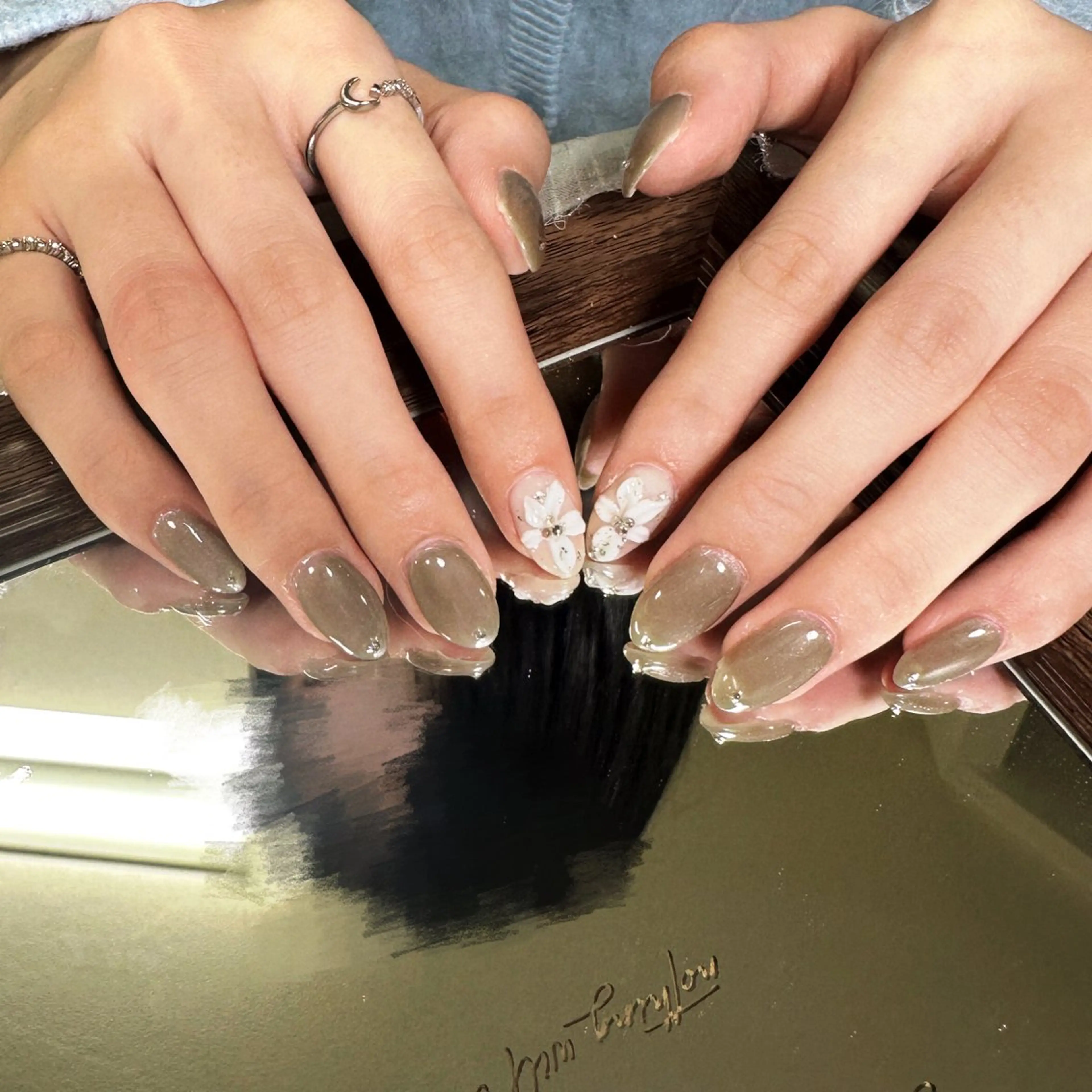 ネイル ハンドネイル ハンドケア bubu nail salon所属・BuBu Nail渋谷桜ヶ丘のネイルデザイン