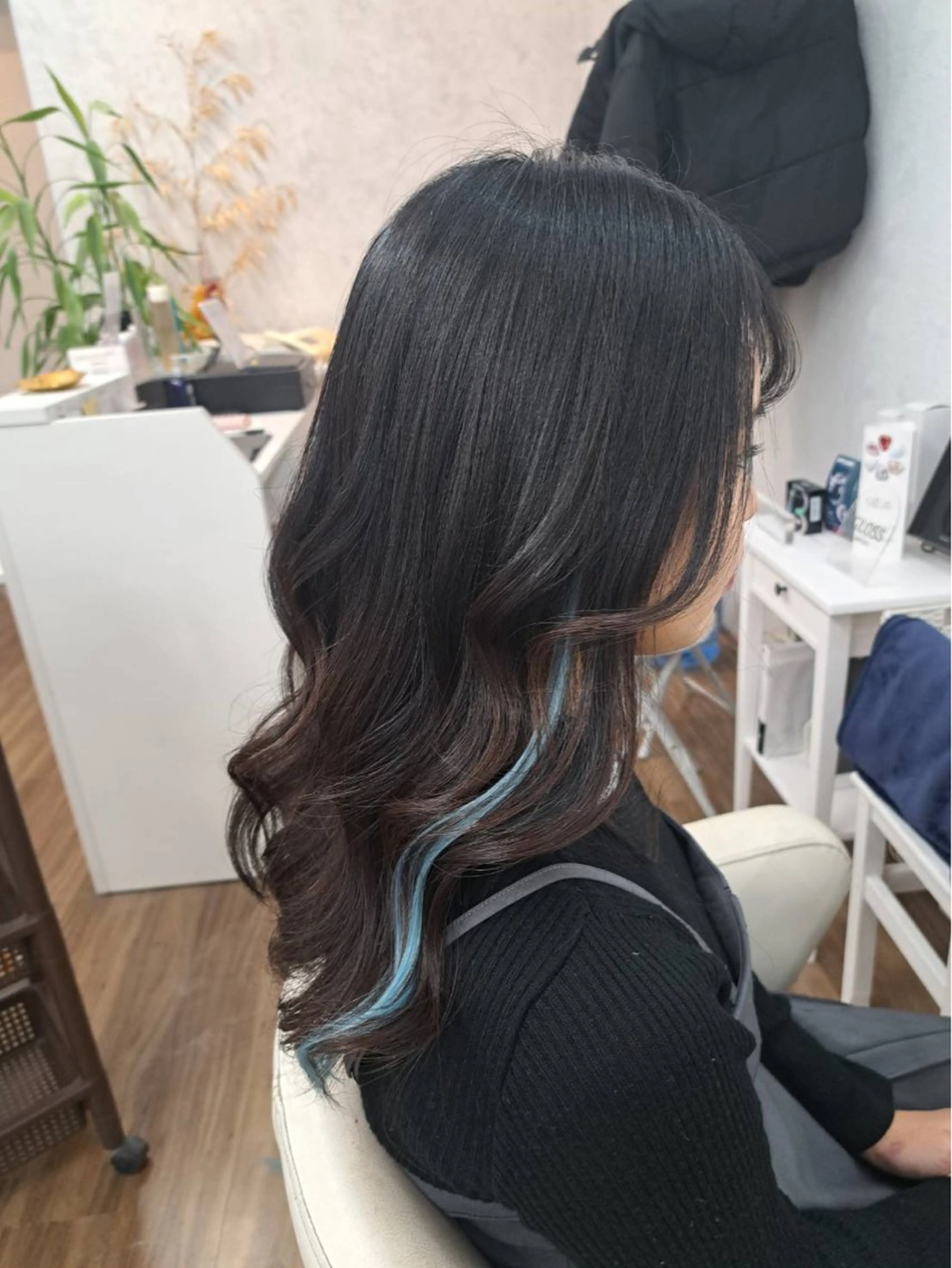 セミロング カラー イヤリングカラー エクステ ヘアカラー GLOSS 心斎橋 山上のヘアスタイル