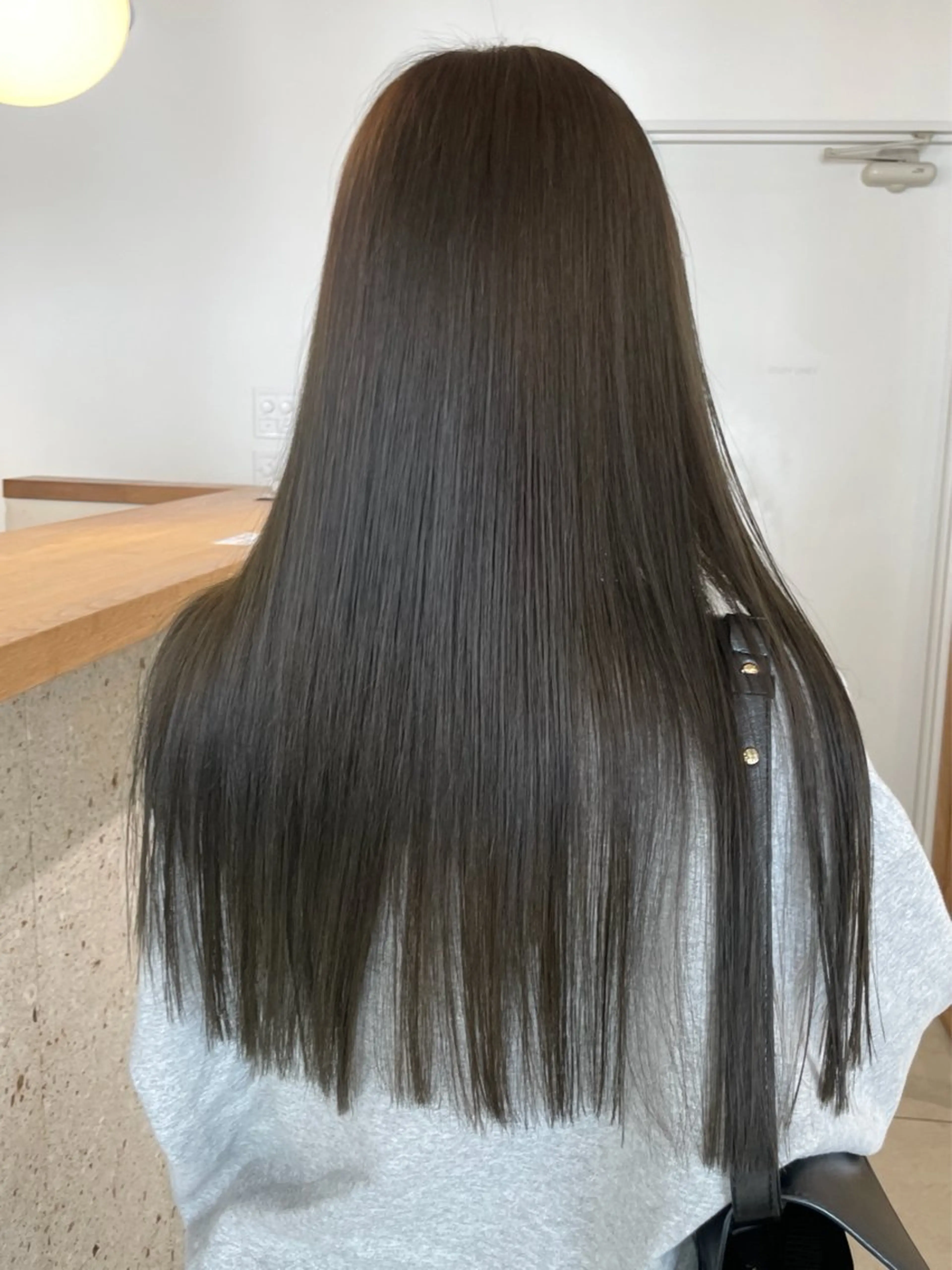 《伸びて癖が気になる方》2回目の方限定👀酸性ストレートの写真