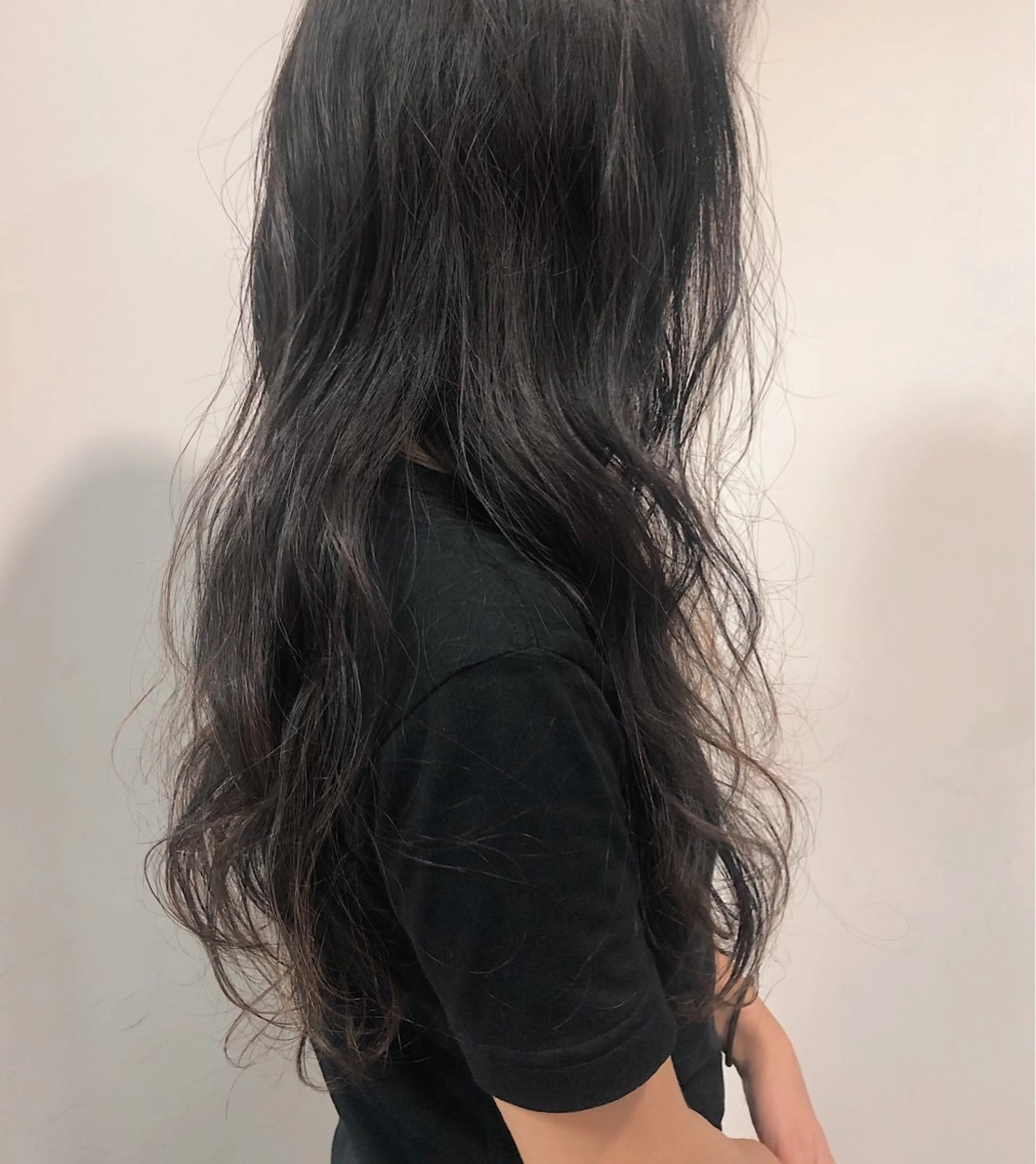 ロング パーマ ロング Eleanor 自由が丘ANNEX所属・個室サロン🌼万希 ヘアケア/ヘッドスパのヘアスタイル