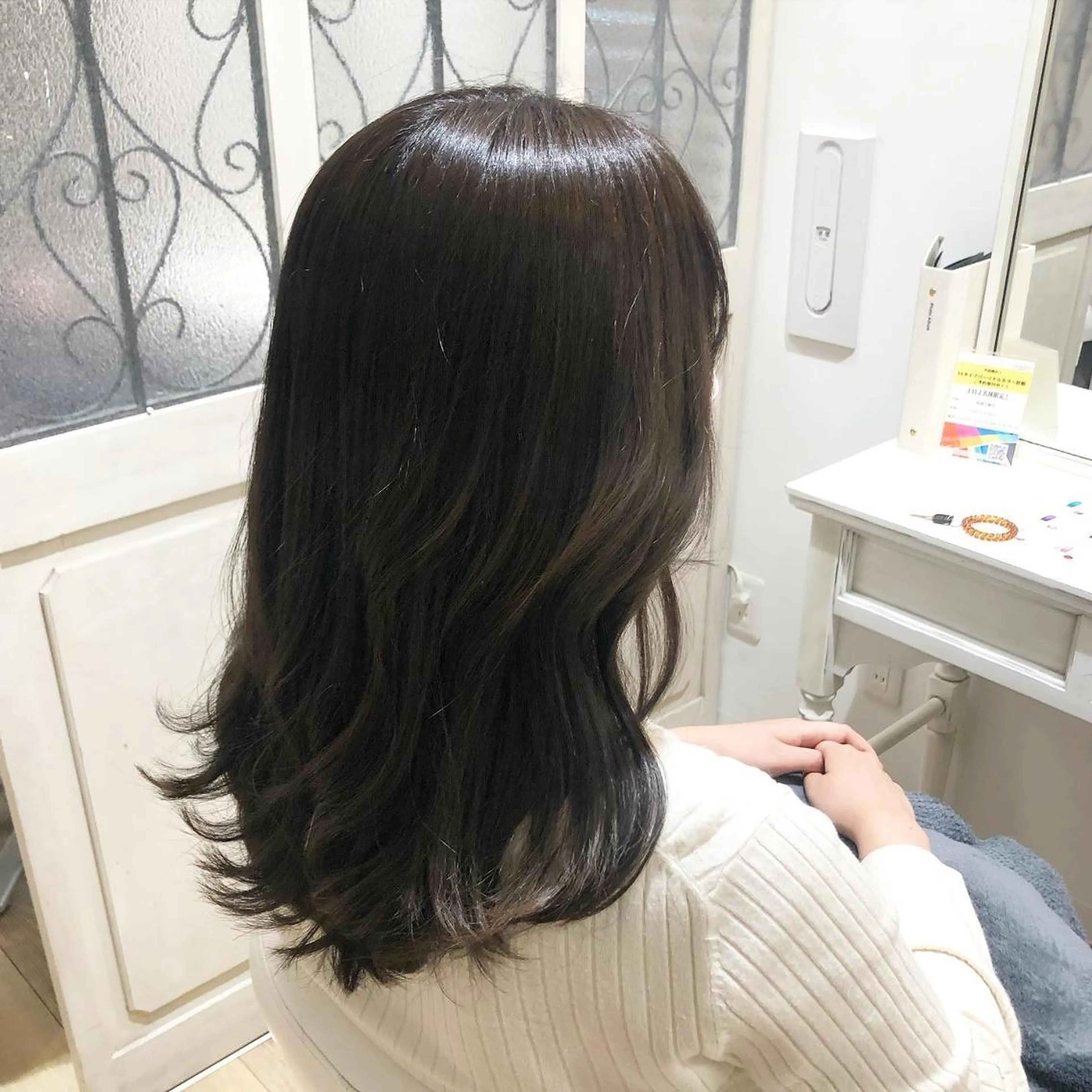 セミロング カラー ヘアアレンジ ブラウンカラー 顔周りカット レイヤーカット ✨🌿大人可愛い愛さ れhair🌿✨松本のヘアスタイル