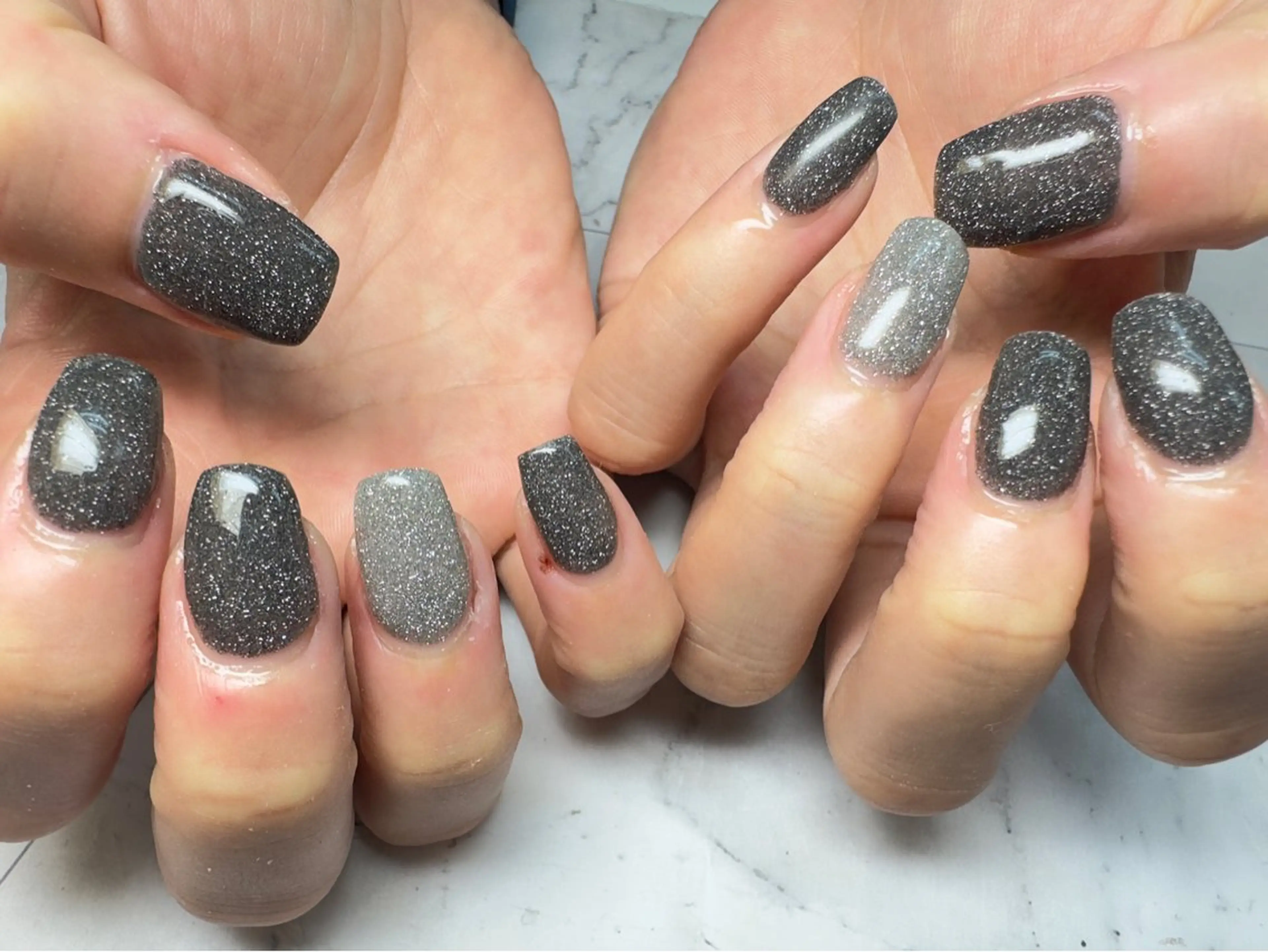 ネイル フラッシュネイル ハンドネイル Queennail 北堀江AYAのネイルデザイン