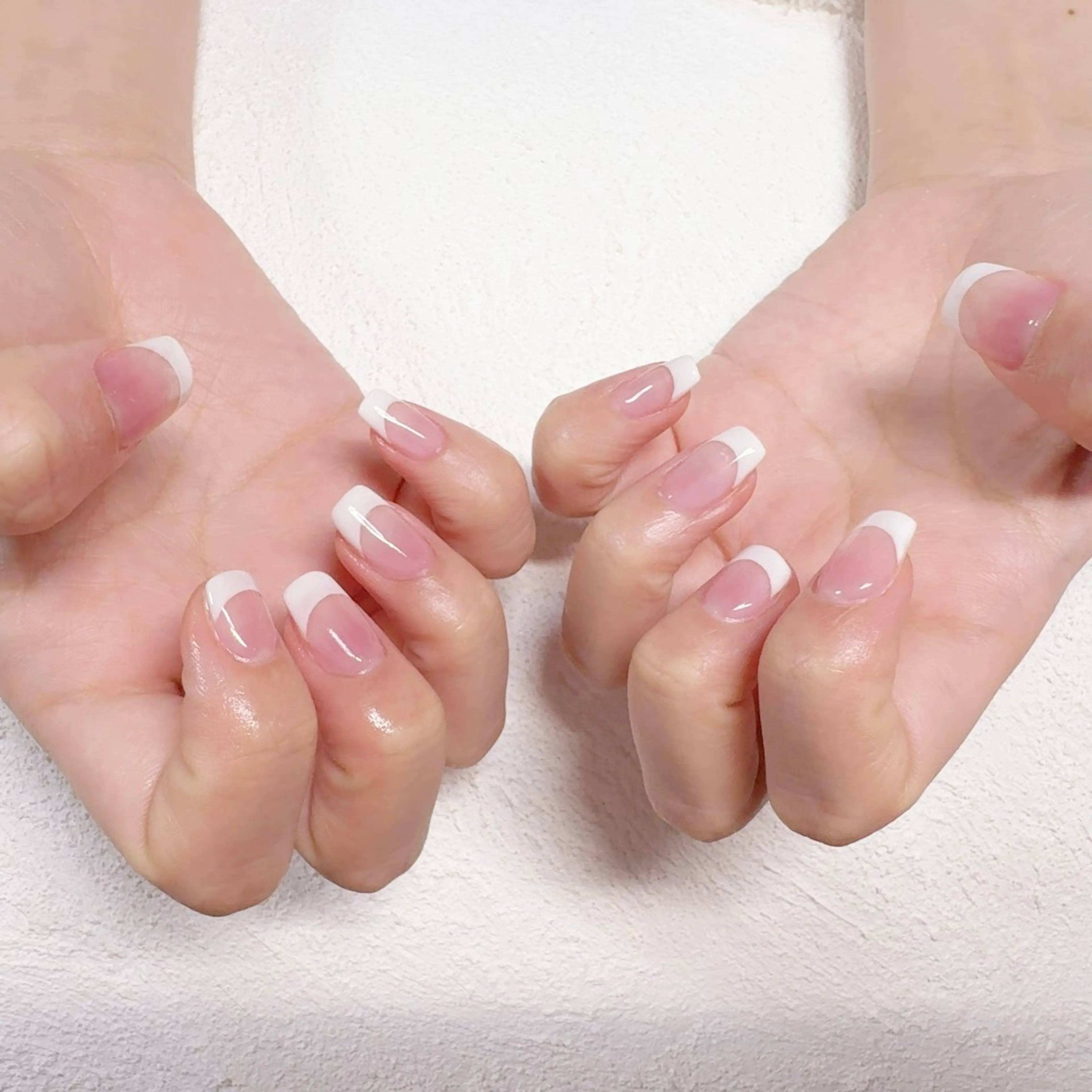 ネイル フレンチネイル Regaro i.sのネイルデザイン