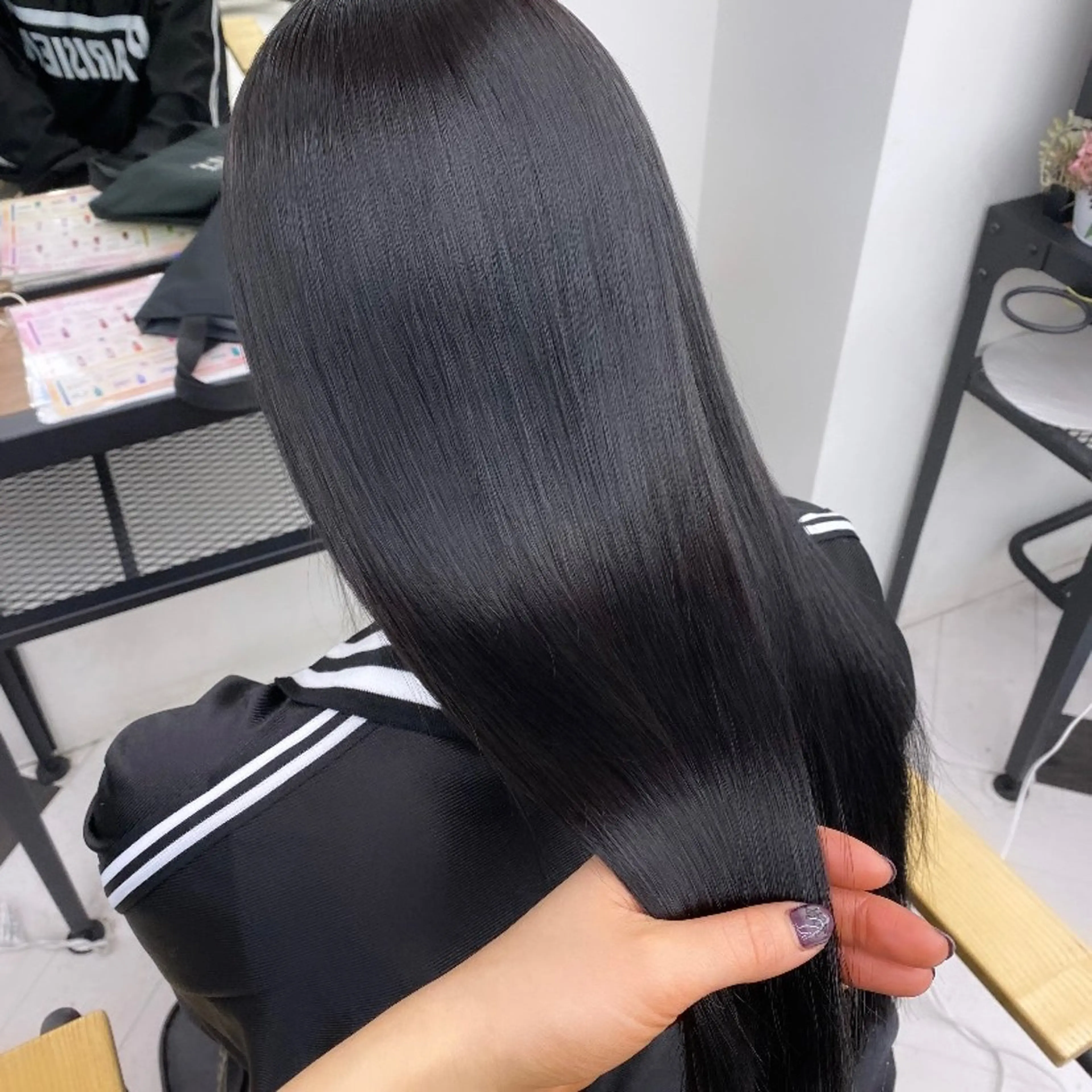 ロング カラー ブリーチ ケアブリーチ 透明感カラー ハイトーンカラー 韓国風カラー emu所属・けいこ🍊ニュアンス ネイル/個性派ネイルのネイルデザイン