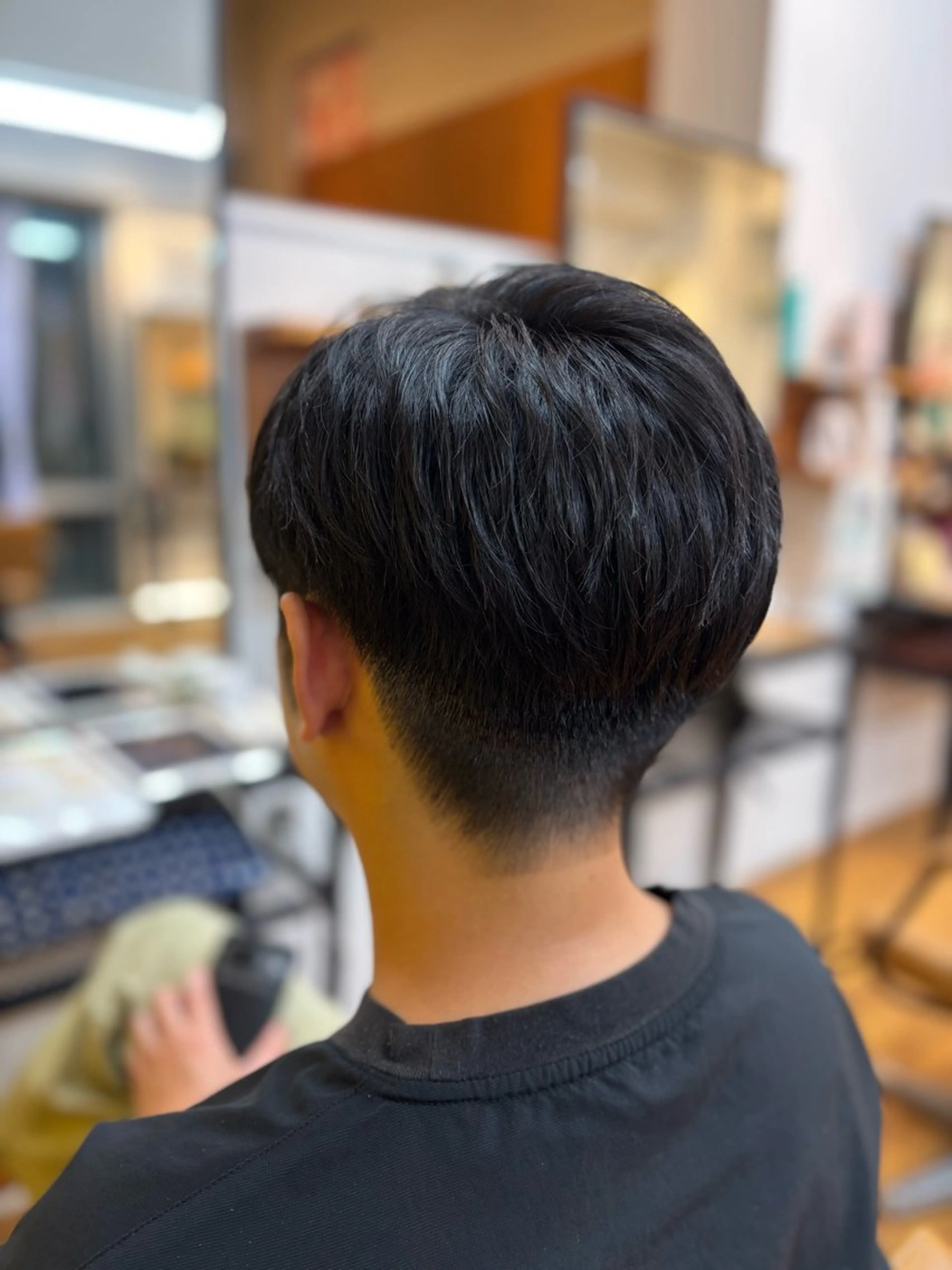 ショート メンズ 刈り上げ レイヤーカット カネコ ナナミのヘアスタイル