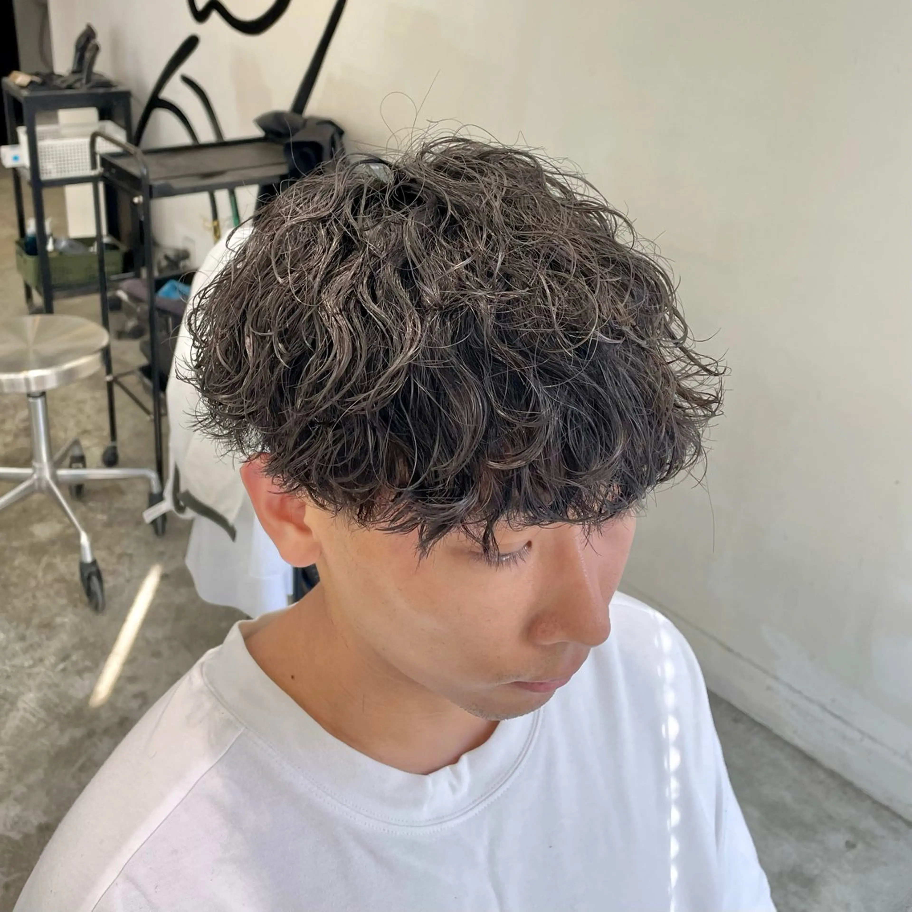 ショート パーマ メンズ メンズパーマ 波巻きパーマ カット パーマ メンズ特化美容師/ 藤戸 椋のヘアスタイル