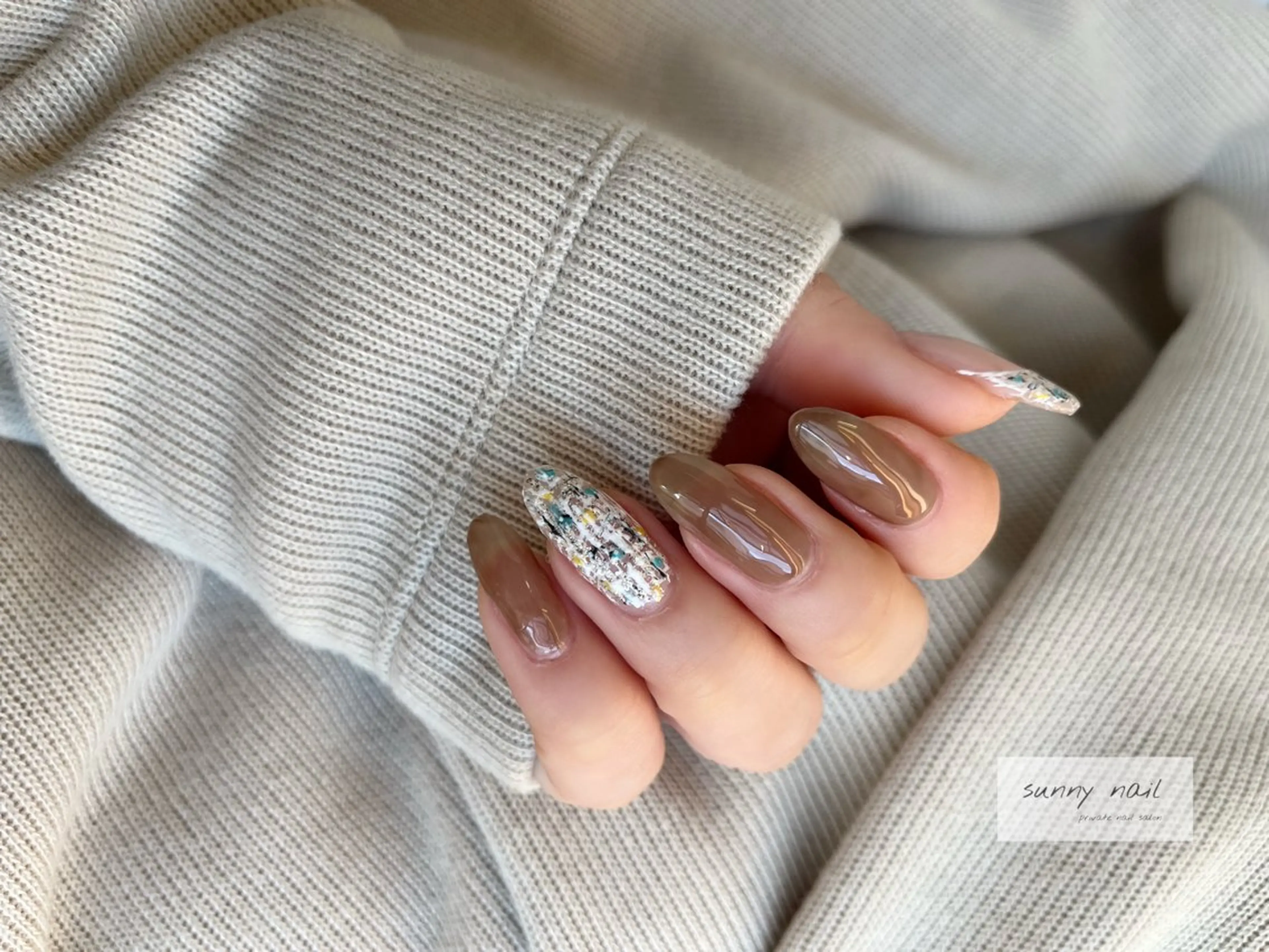 ネイル ブラウン ツイードネイル バレンタイン sunny nailのネイルデザイン