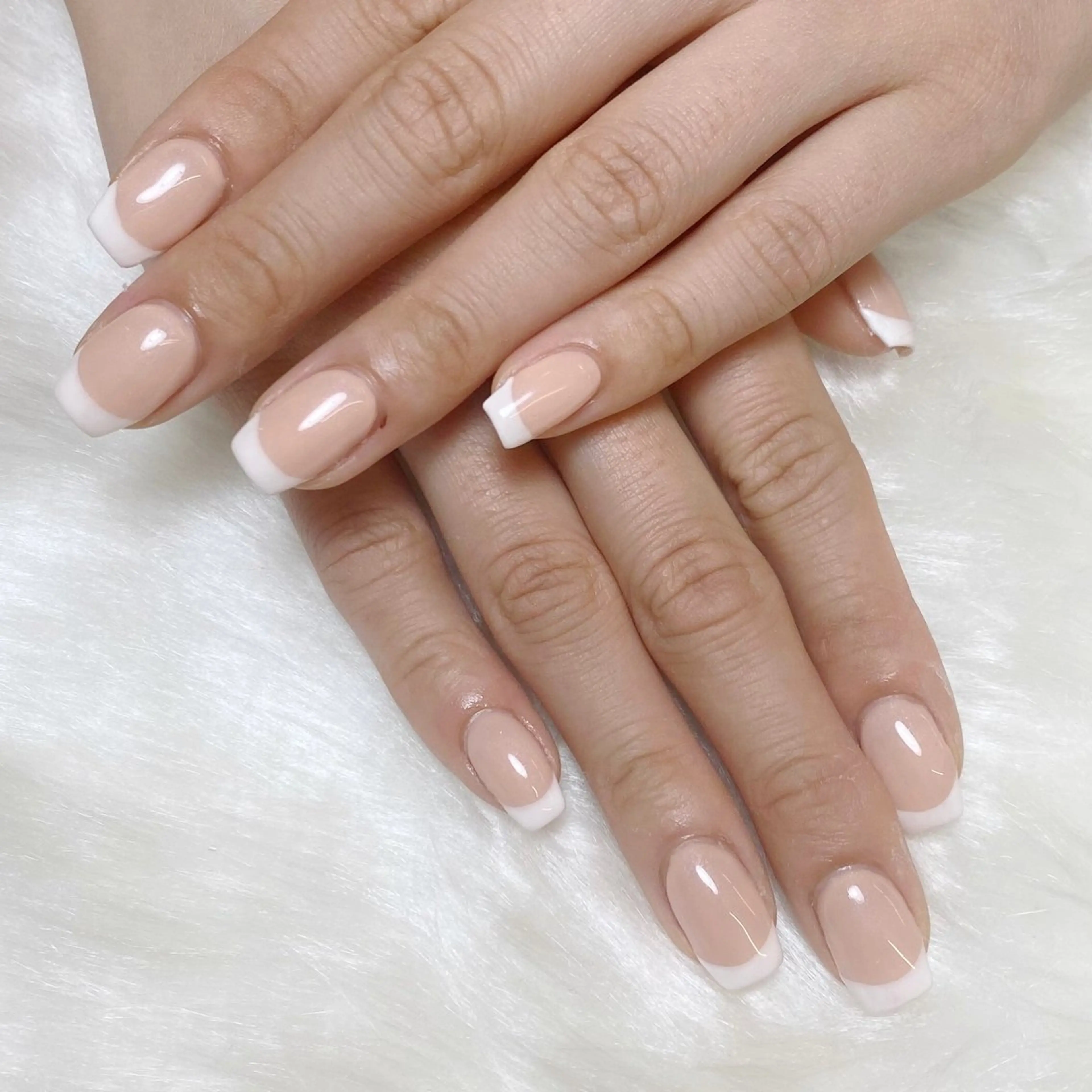 ネイル ブルー 長さ出し フットネイル フレンチネイル グラデーション ハンドネイル fein. miku🎀🍼のネイルデザイン