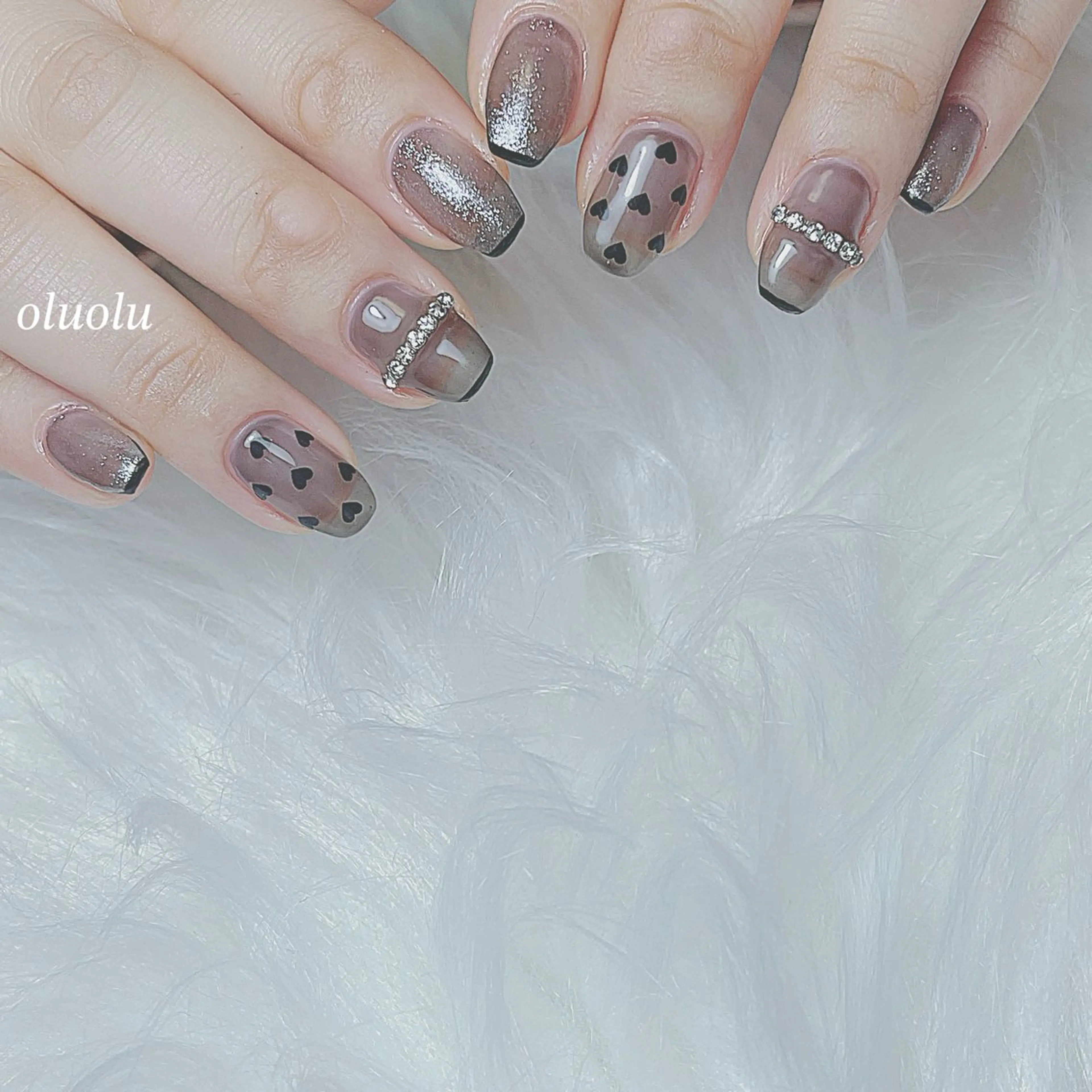 ネイル アートネイル フットネイル ハート キラキラネイル ニュアンスネイル ハンドネイル 大村 紬華のネイルデザイン