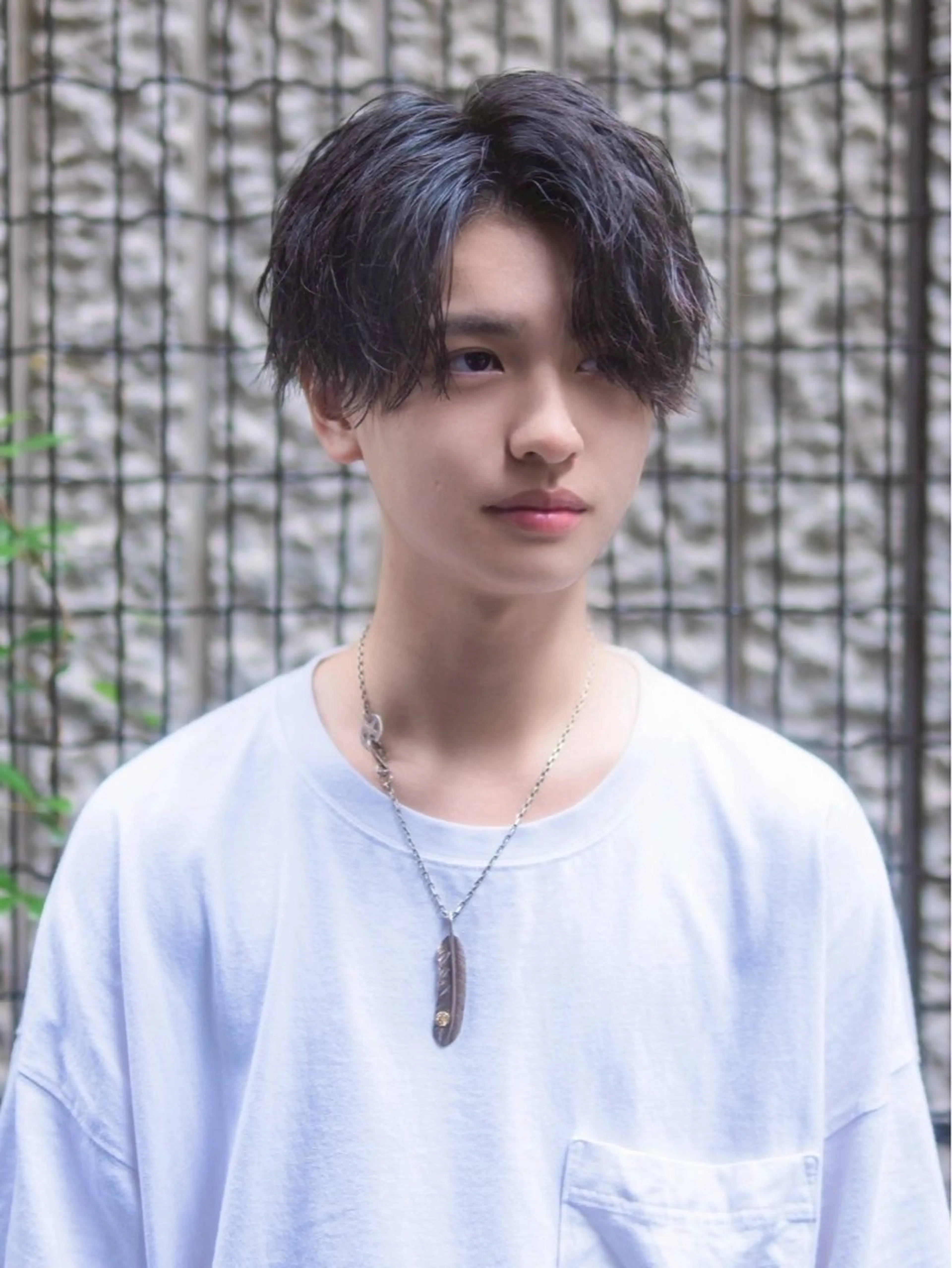 メンズ センターパート 青木 真裟斗のヘアスタイル