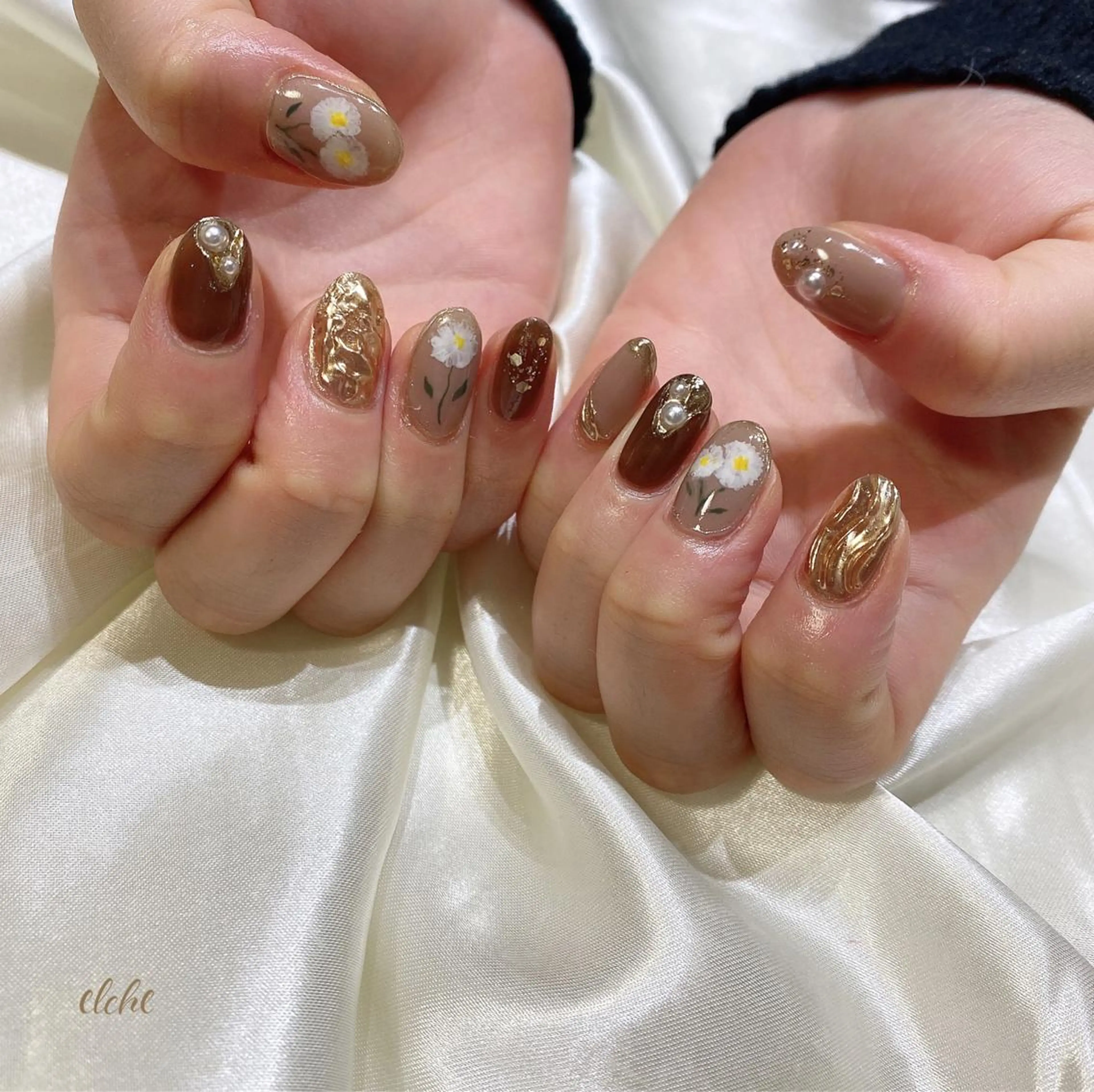 ネイル ハンドネイル 西岡 杏のネイルデザイン