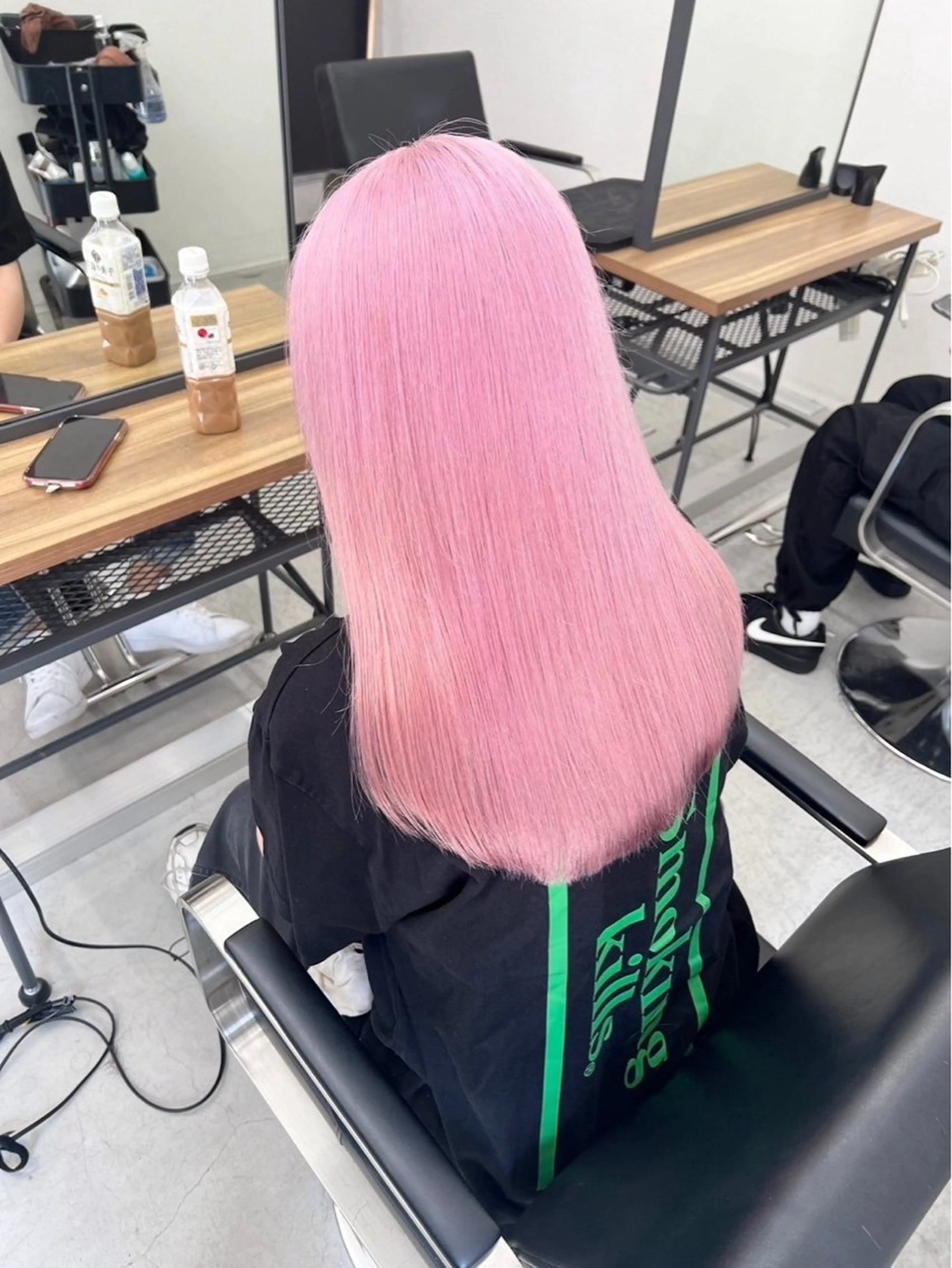 ミディアム カラー パーマ ヘアアレンジ アディクシーカラー バレイヤージュ ミストバング ベージュカラー 黒髪 Eir江坂　カット/ボブ/ショート/髪質改善カラー/トリートメント所属・髪質改善カラー特化 亮輔【江坂駅すぐ】のヘアスタイル