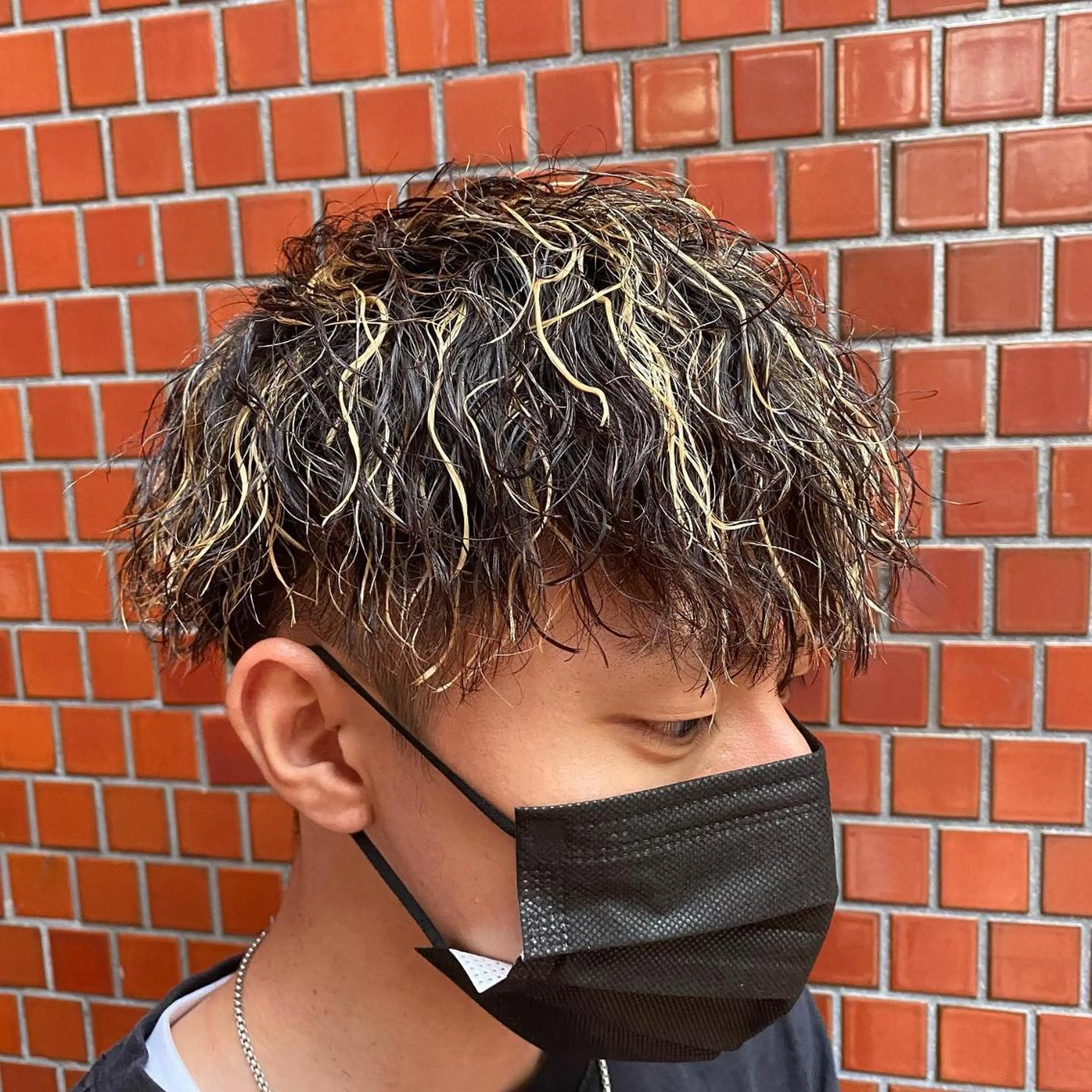 【一気に垢抜け‼️】骨格矯正カット+最高質感パーマ+透明感カラー💥【メンズ】の写真