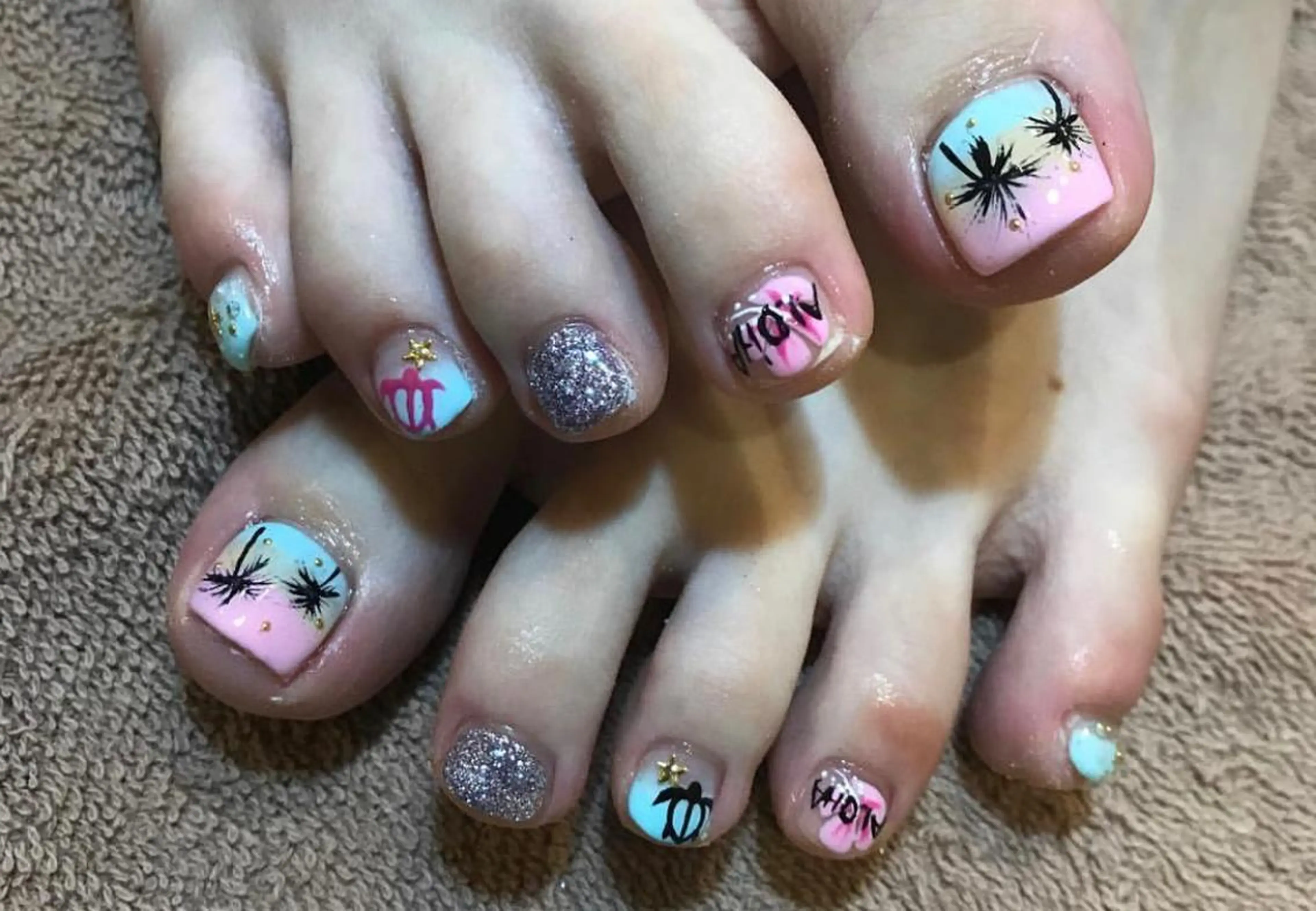 ネイル マルサンカクシカク所属・○△□ 守口市のネイルデザイン