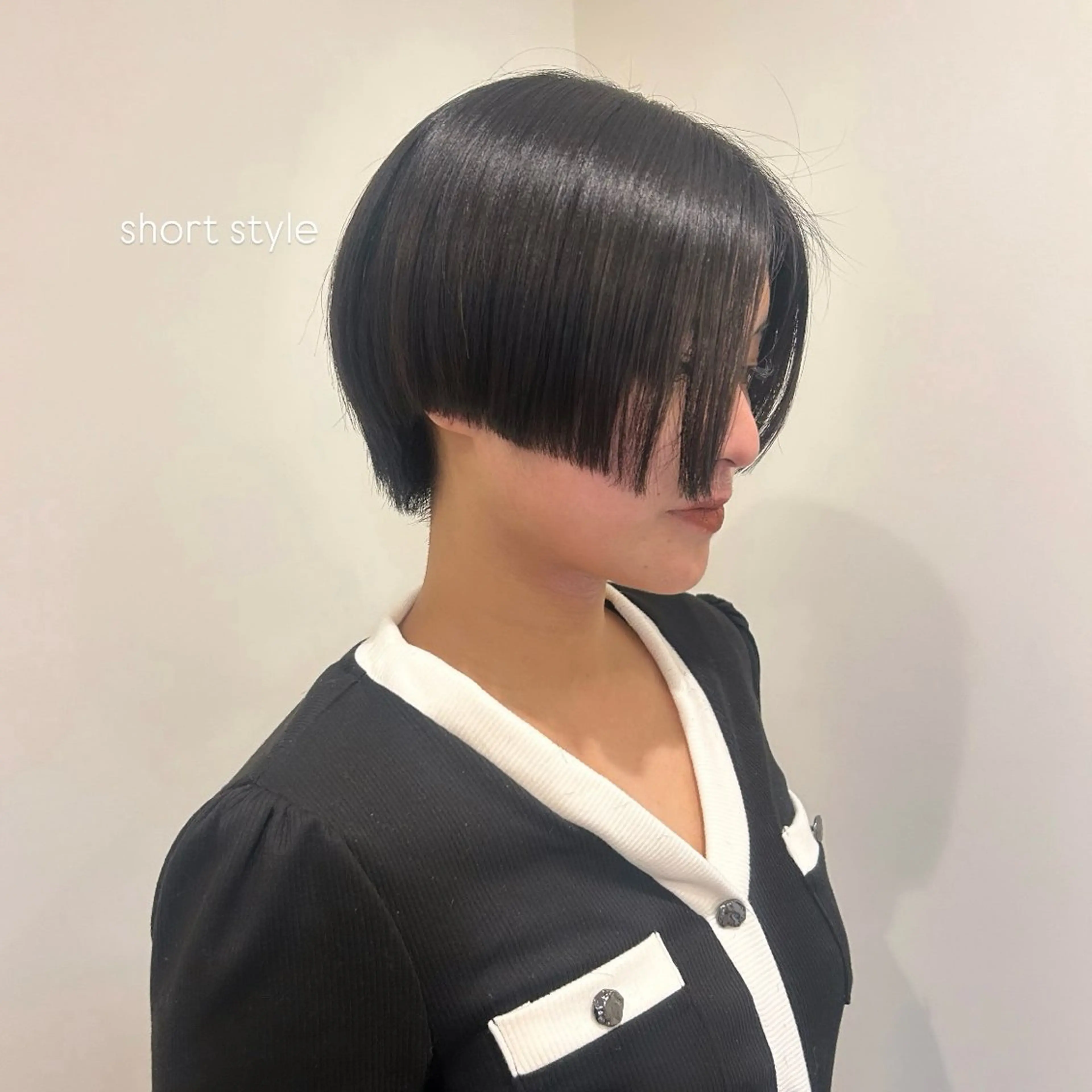 ショート hitomi/ 透明感カラーのヘアスタイル