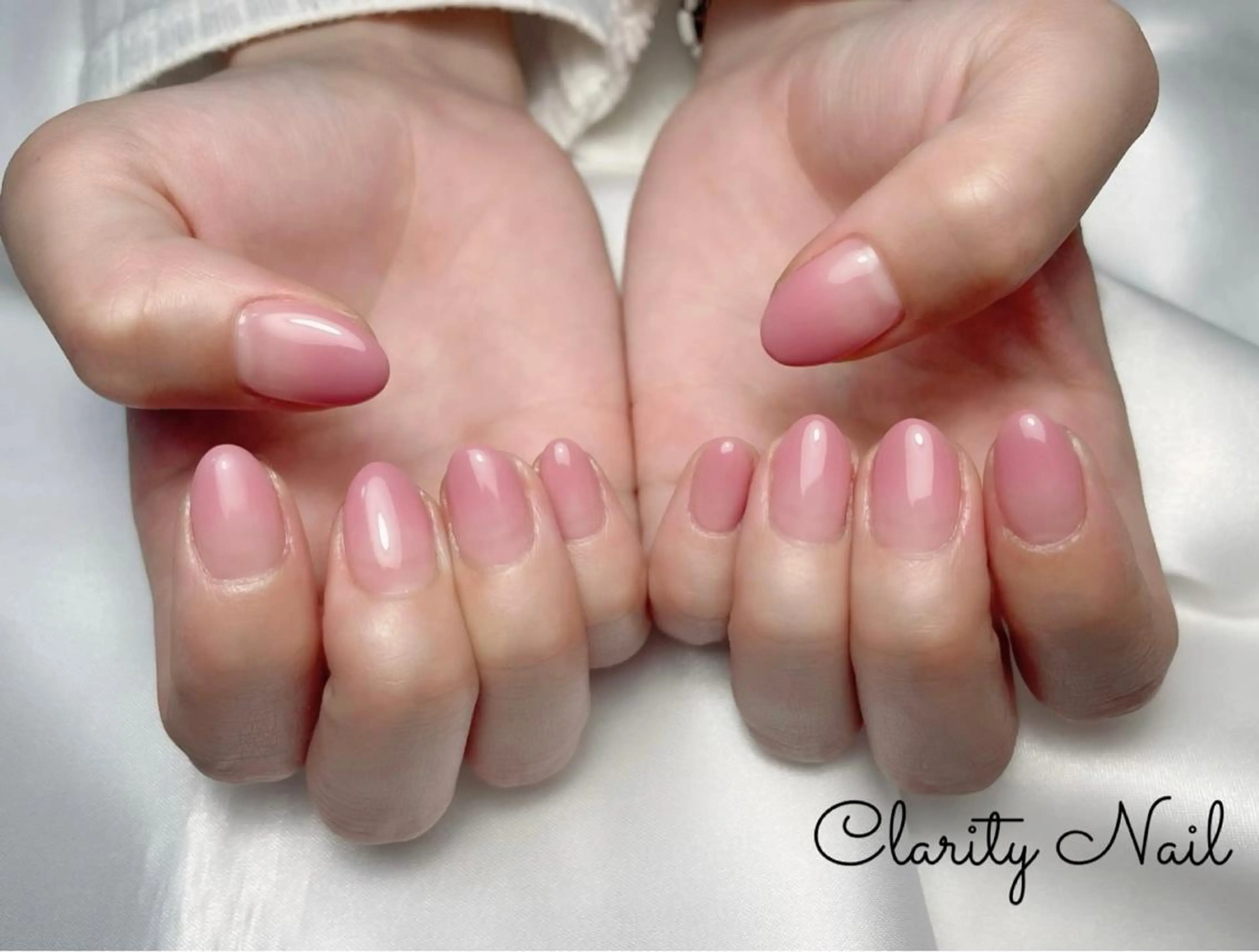 ネイル グラデーション ハンドネイル Clarity Nailのネイルデザイン